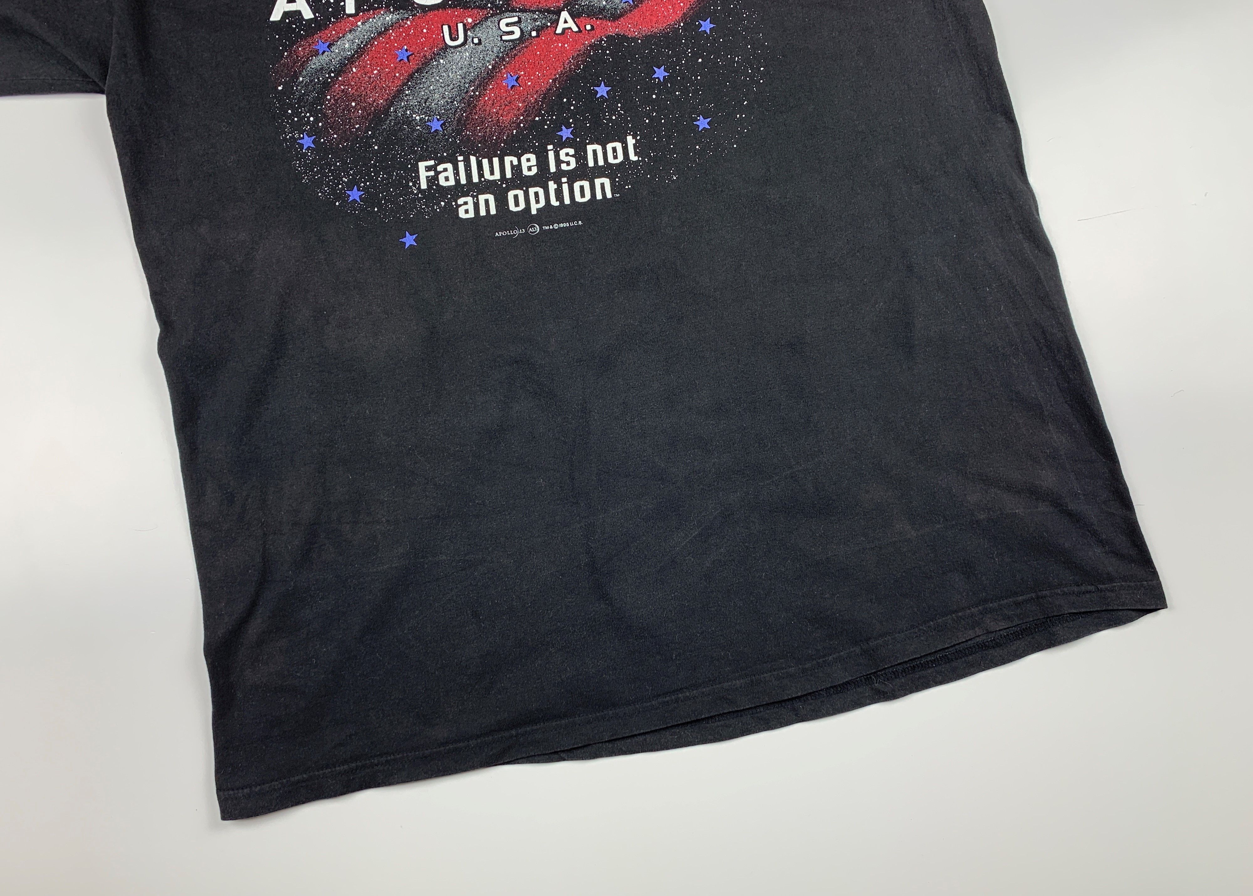 Vintage 90's Apollo 13 Tom Hanks Movie 1995 Vintage Men's T-shirt Size US XL / EU 56 / 4 - 3 Thumbnail