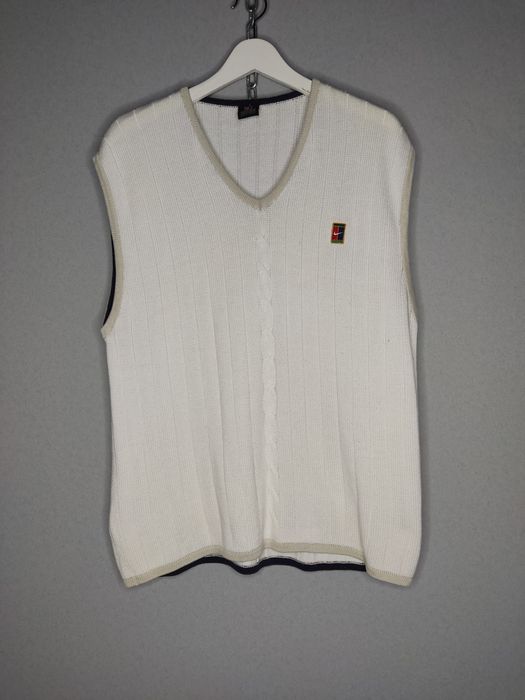 Vintage nike sweater discount vest