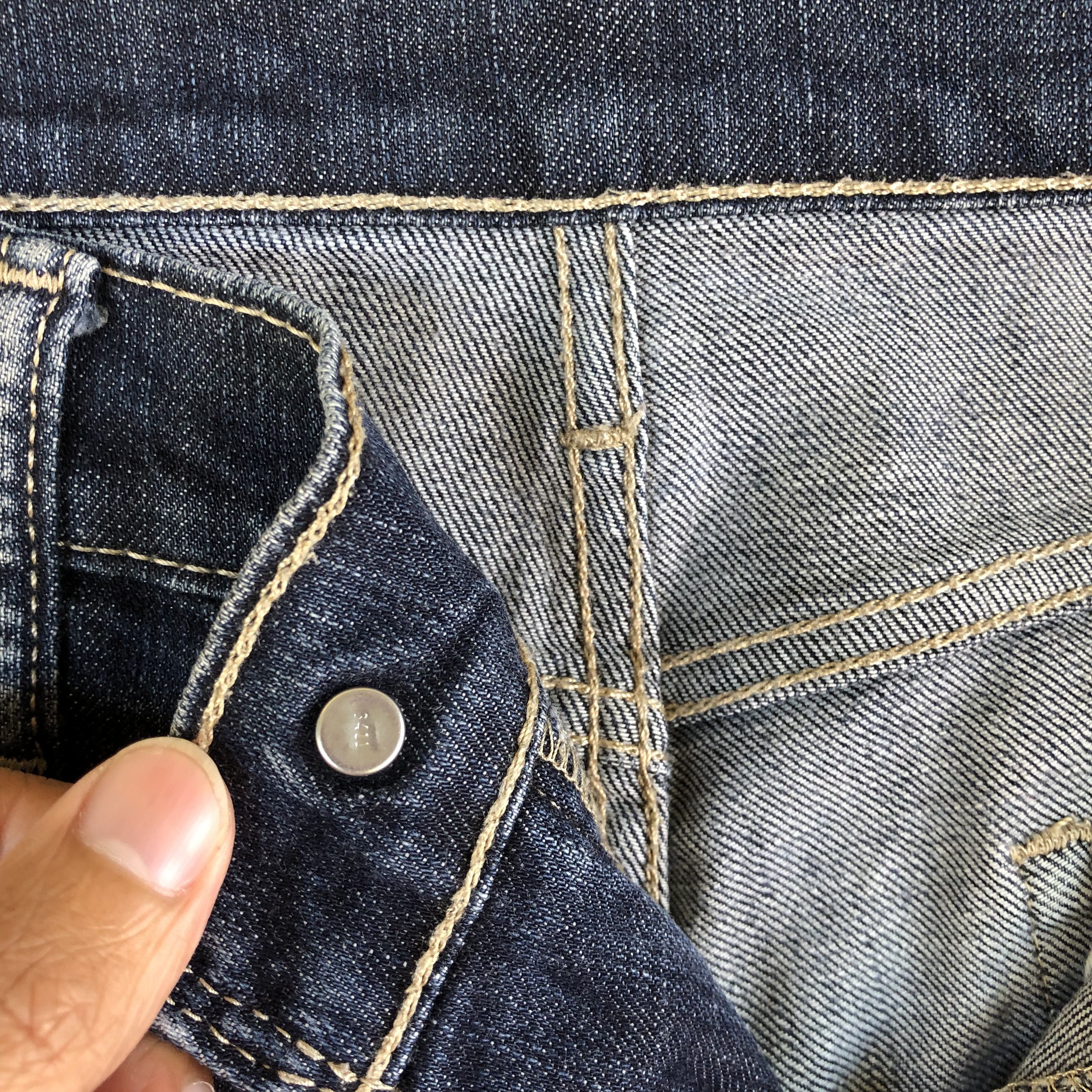 Levi's × Vintage Vintage Levi's Jeans Levis Ripped Distressed Denim Pants Size US 32 / EU 48 - 7 Thumbnail