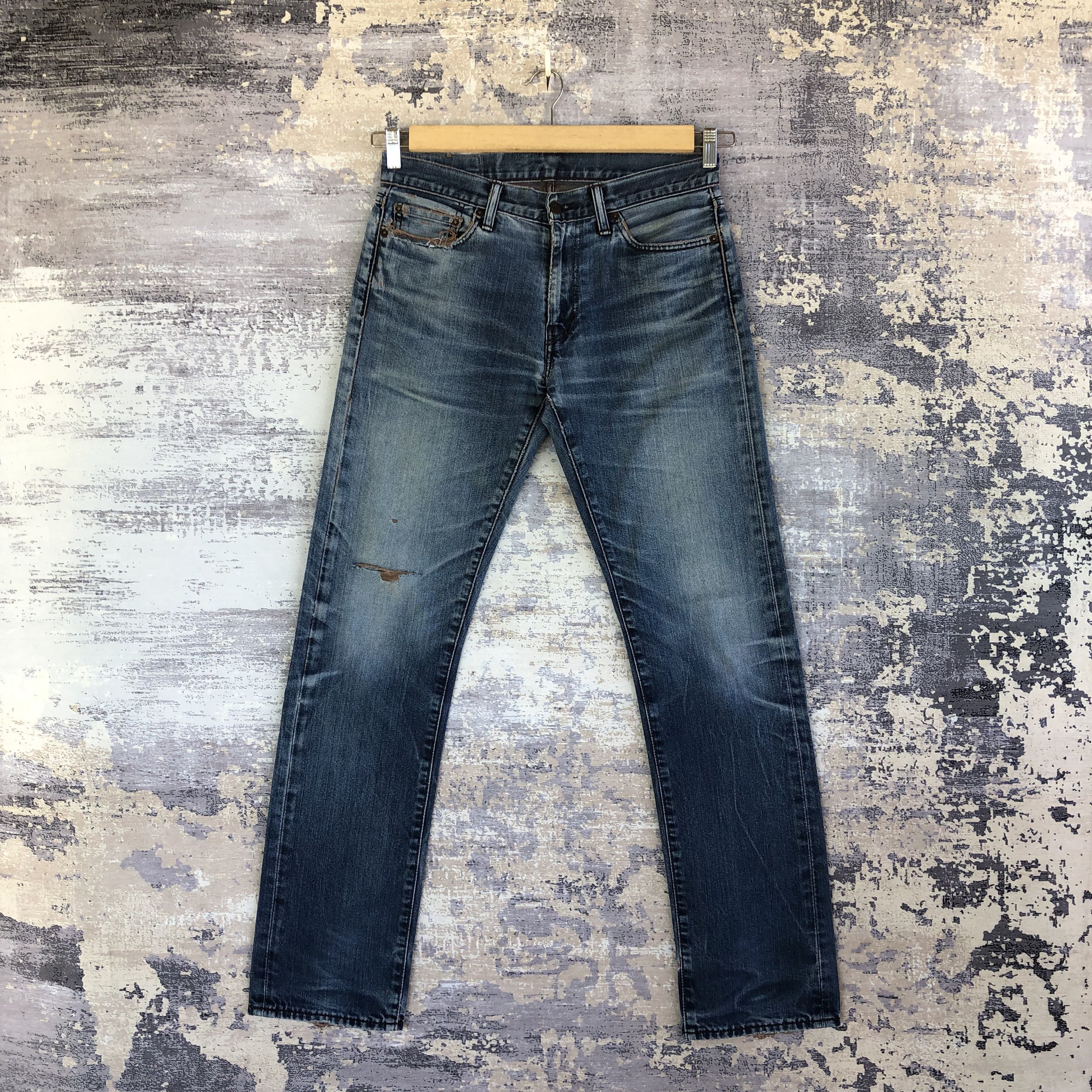 Levi's × Vintage Vintage Levis Faded Jeans Levi's Distressed Light Wash Denim Size US 32 / EU 48 - 1 Thumbnail