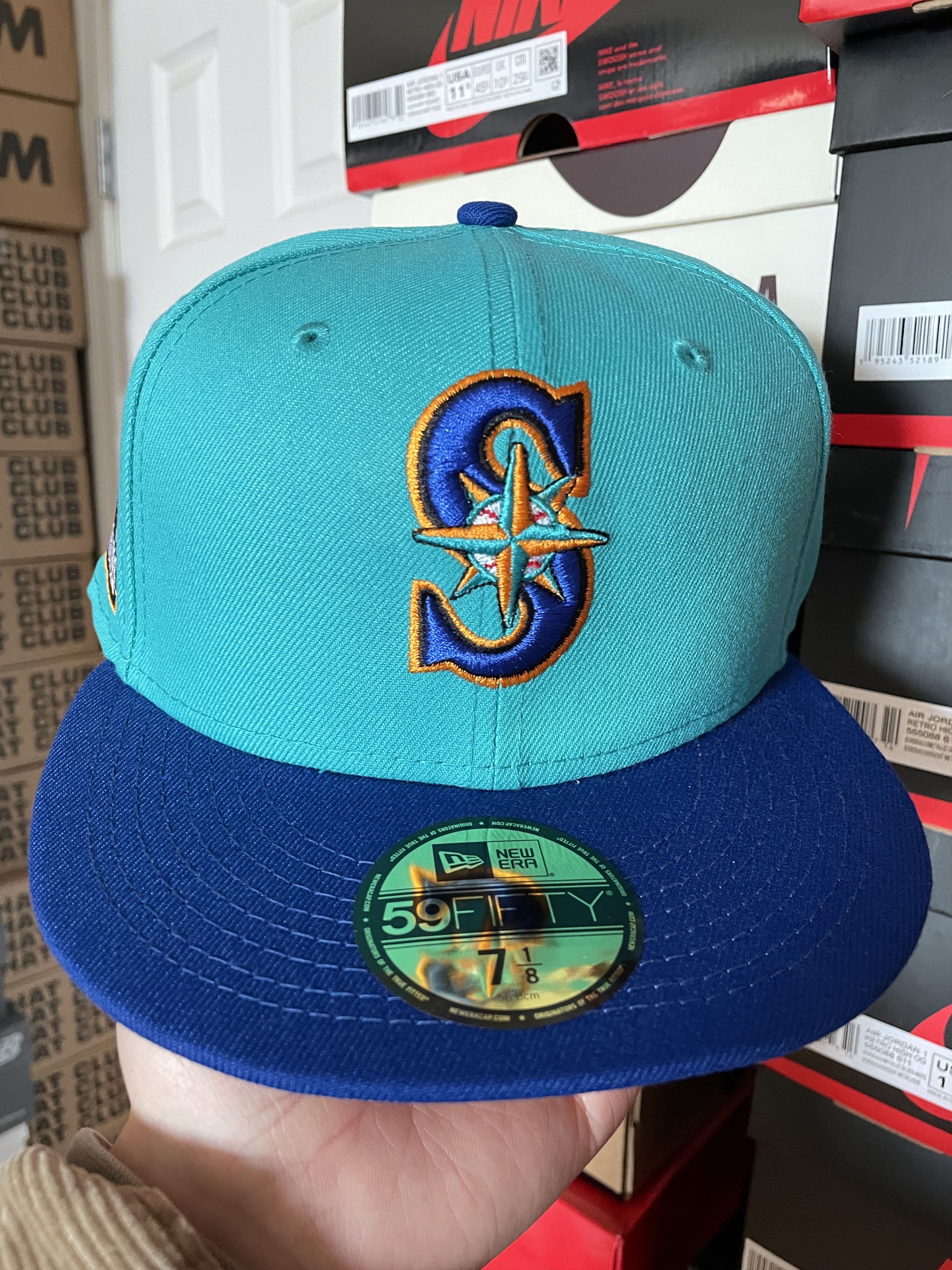 MLB × New Era Blue Orange Seattle Mariners 7 1/8 30th Sneaker Town Miami Size ONE SIZE - 2 Thumbnail