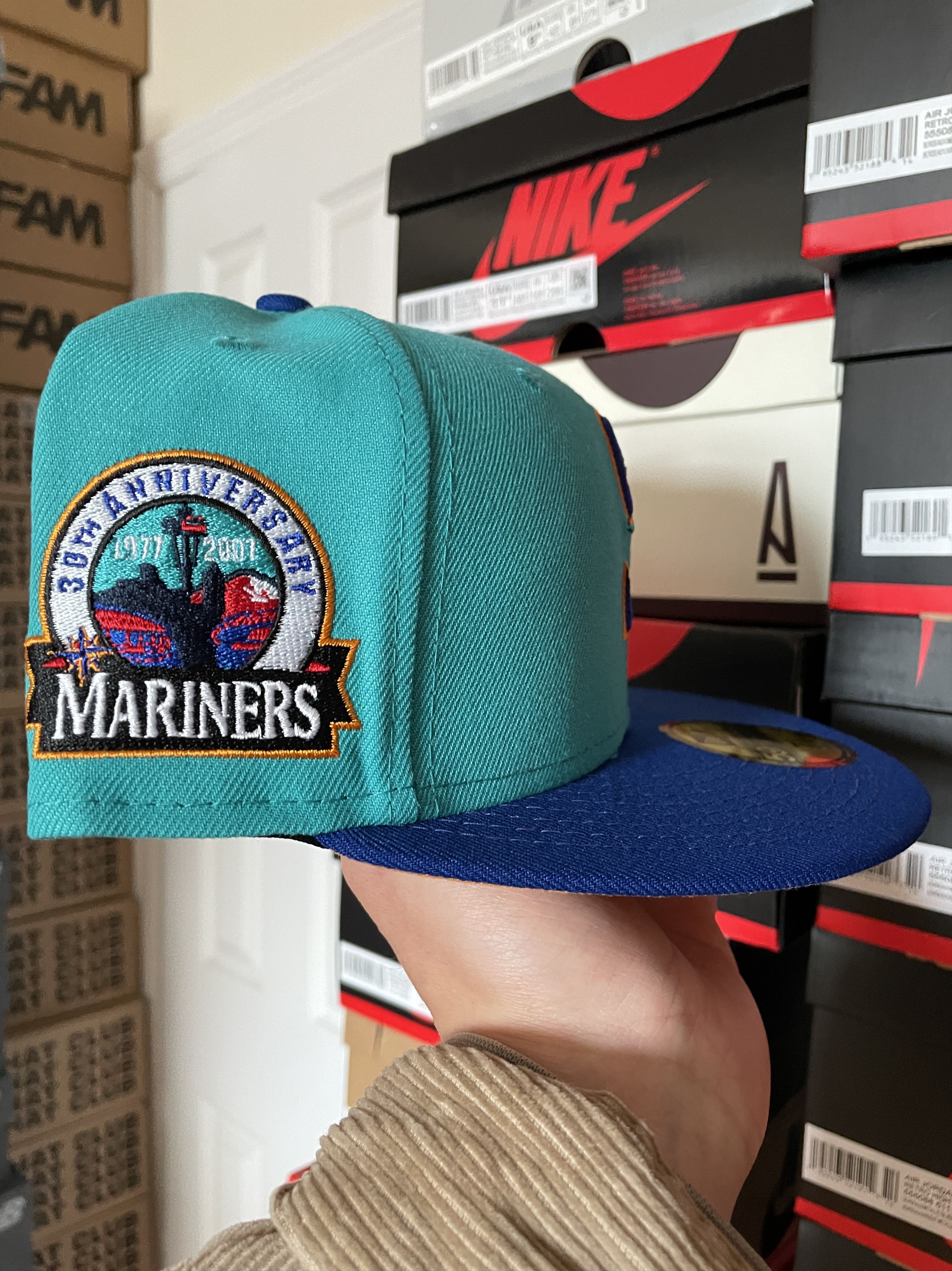 MLB × New Era Blue Orange Seattle Mariners 7 1/8 30th Sneaker Town Miami Size ONE SIZE - 3 Thumbnail