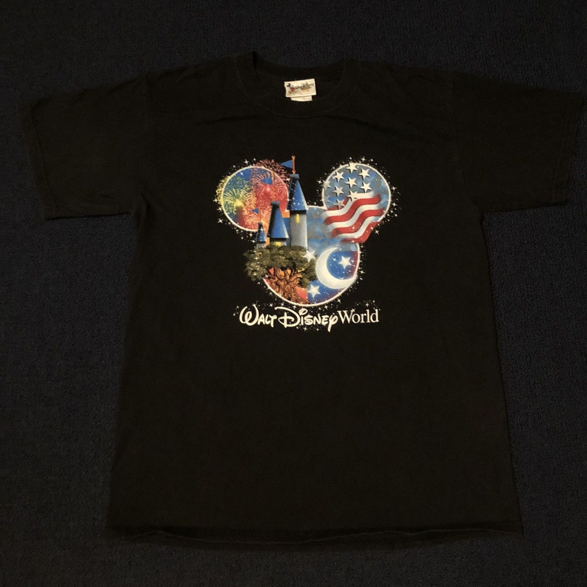 Disney Vintage 1990s Walt Disney World Celebration Graphic Logo Tee Size US S / EU 44-46 / 1 - 2 Thumbnail