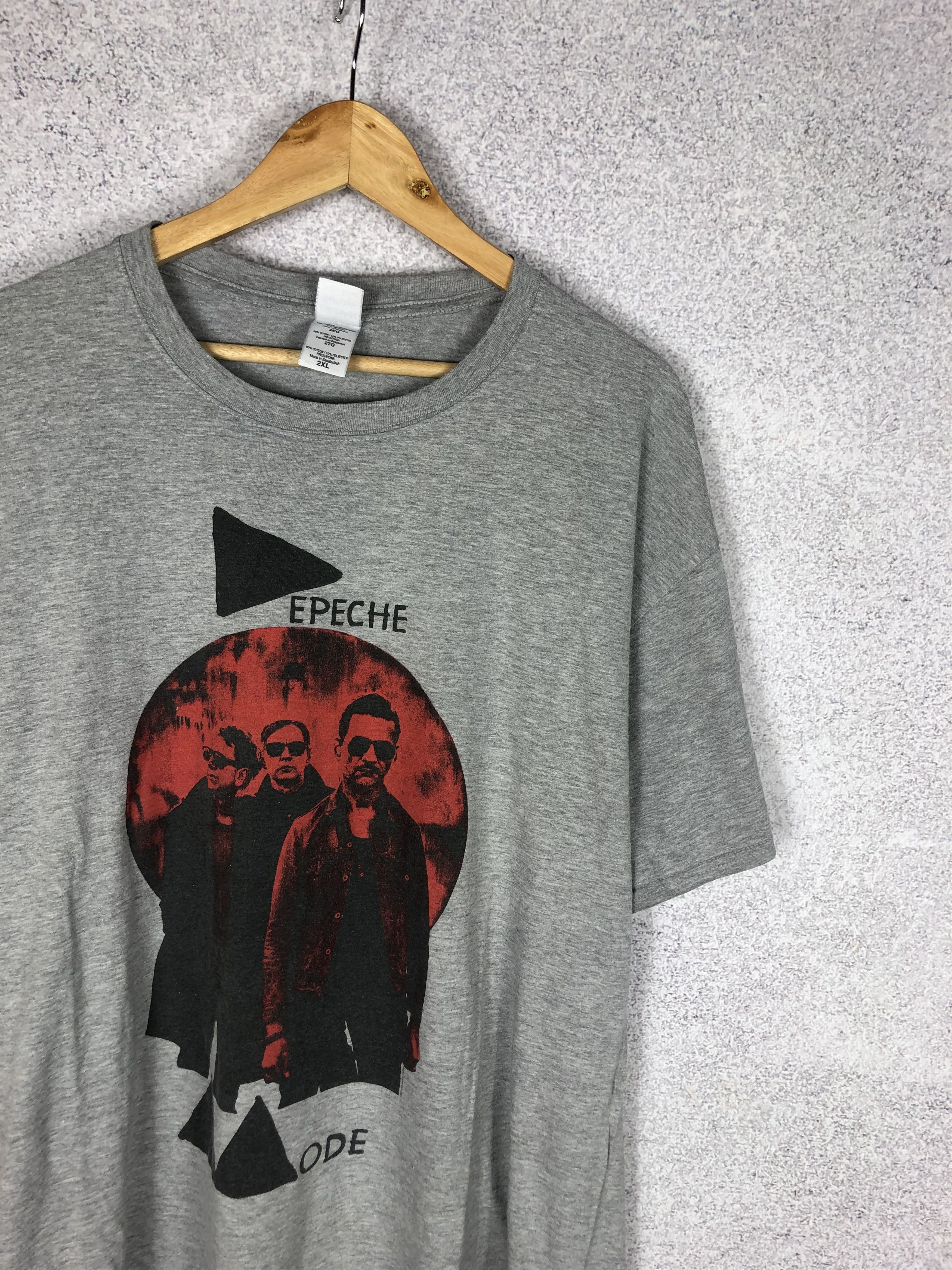 Band Tees Vintage Depeche Mode Rock Tee Tour T-Shirt Size US XL / EU 56 / 4 - 2 Thumbnail