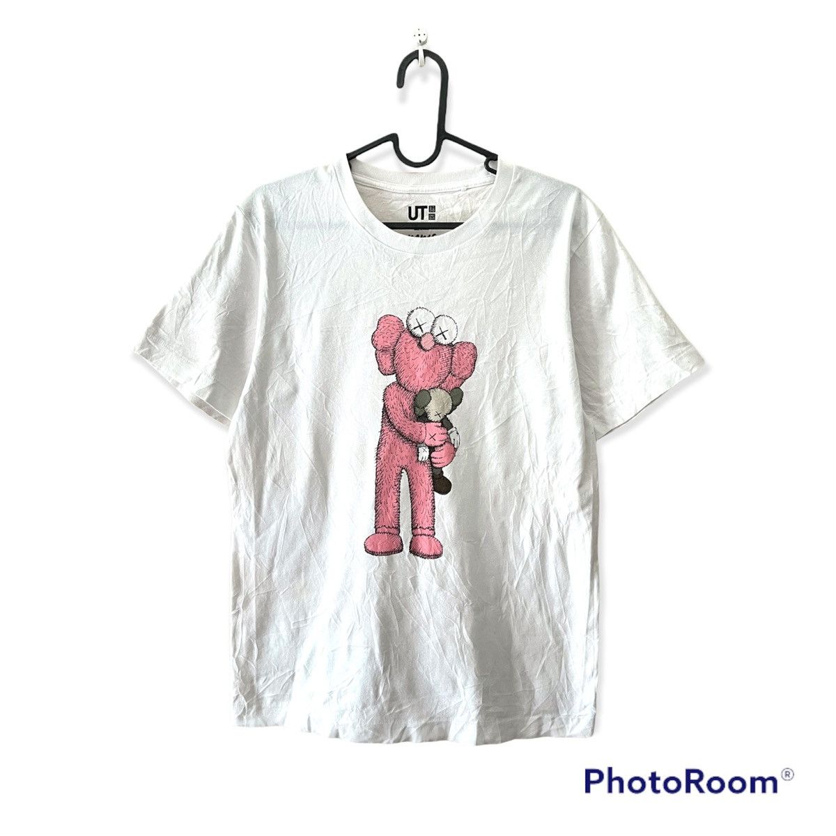 image of Kaws x Uniqlo Big Print Tshirt Xs in White, Men's