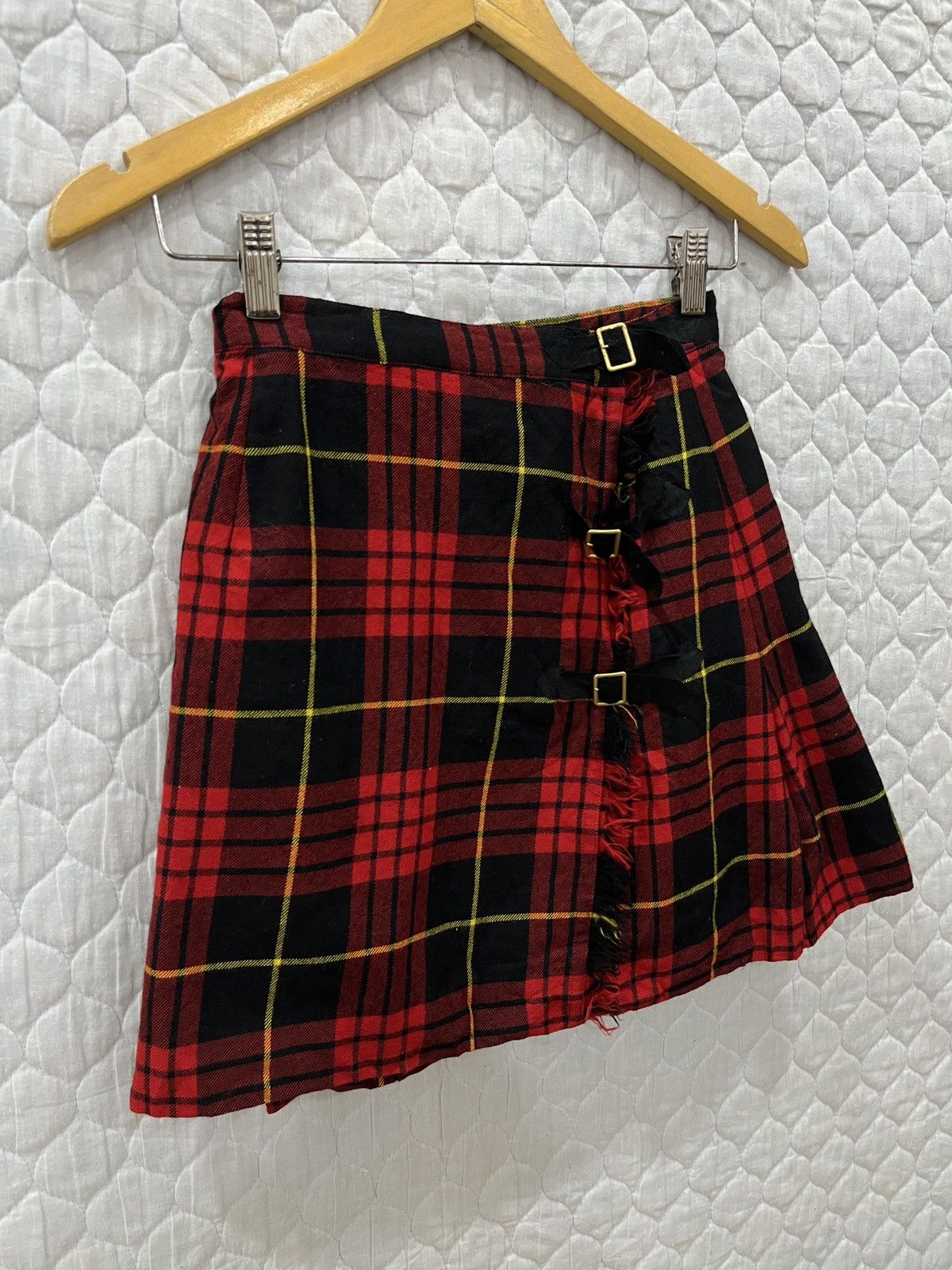 Junko Shimada (Nnnn). JUNKO SHIMADA PLAID TARTAN WRAP SKIRTS Size 24" / US 00 / IT 34 - 3 Thumbnail