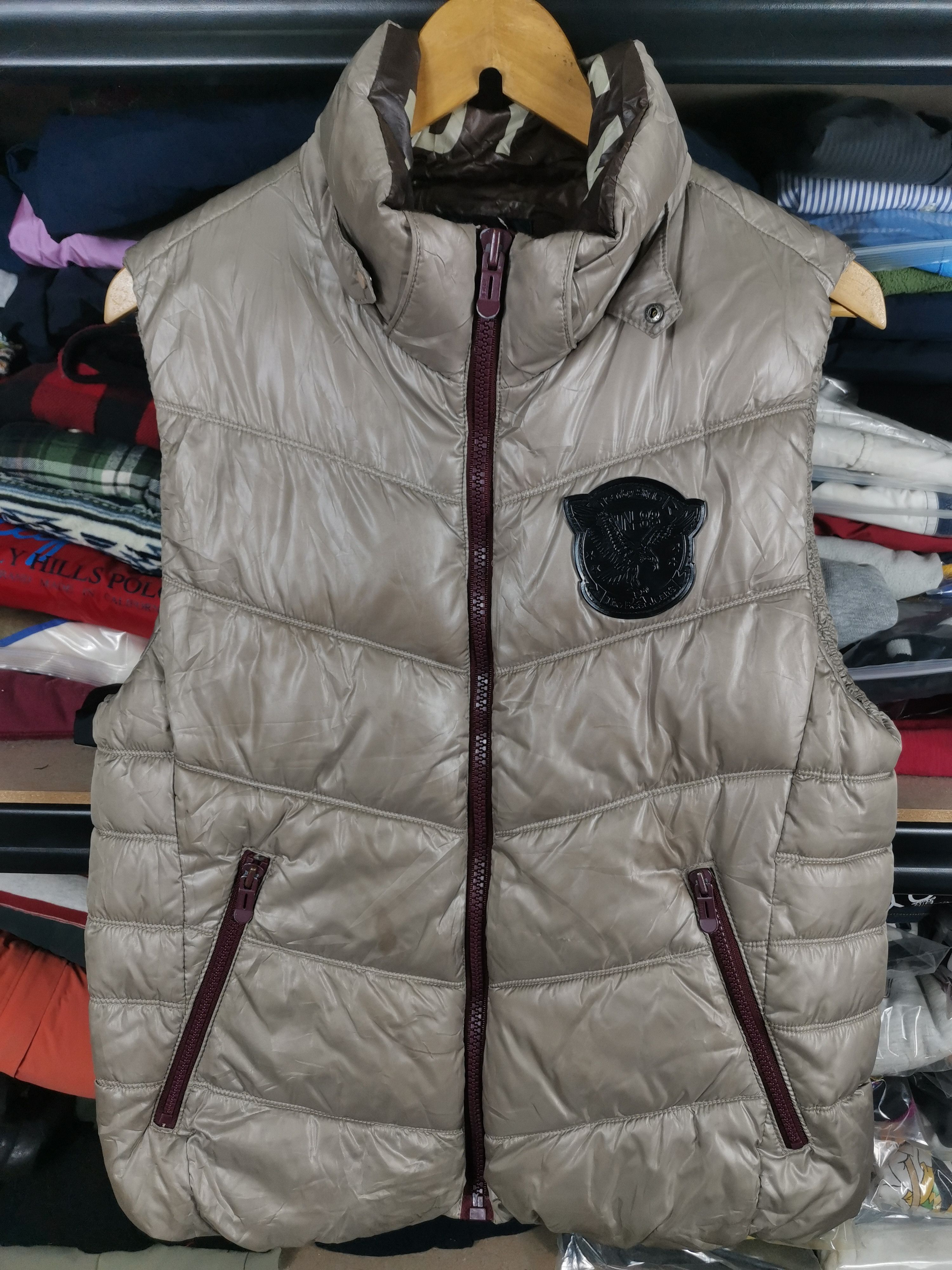 Japanese Brand Vintage Japanese Brand The Best Jeans Puffer Vest Size US S / EU 44-46 / 1 - 1 Thumbnail