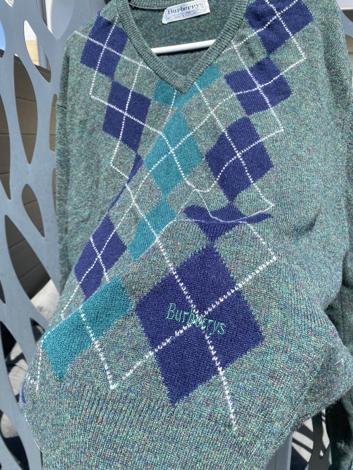 Burberry Burberrys Vintage diamond shape sweater Size US L / EU 52-54 / 3 - 4 Thumbnail