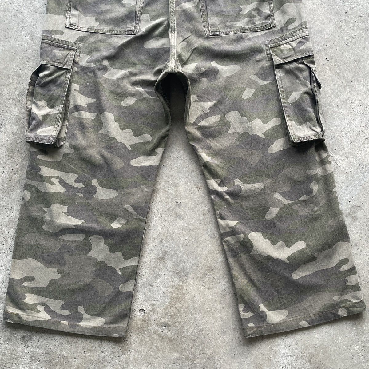 Japanese Brand W41🔥 Vintage Mc.sp Faded Camo Cargo 8 Pocket Pants Tactical Size US 41 - 10 Thumbnail