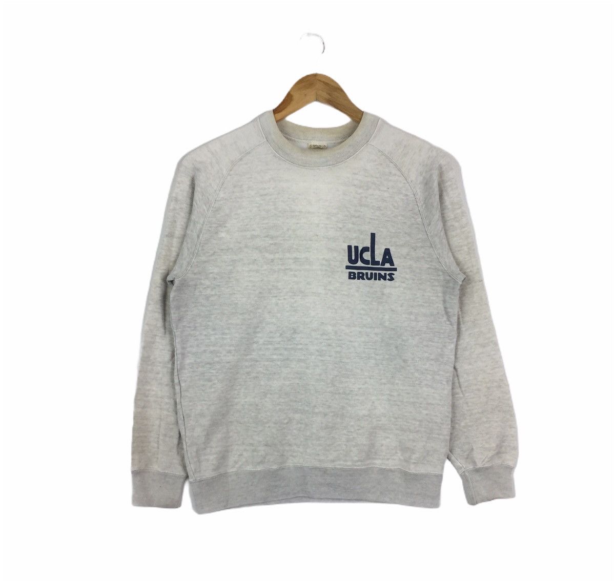 NCAA Vintage ucla bruins Sweatshirt Casual Jumper Streetwear Size US S / EU 44-46 / 1 - 1 Thumbnail
