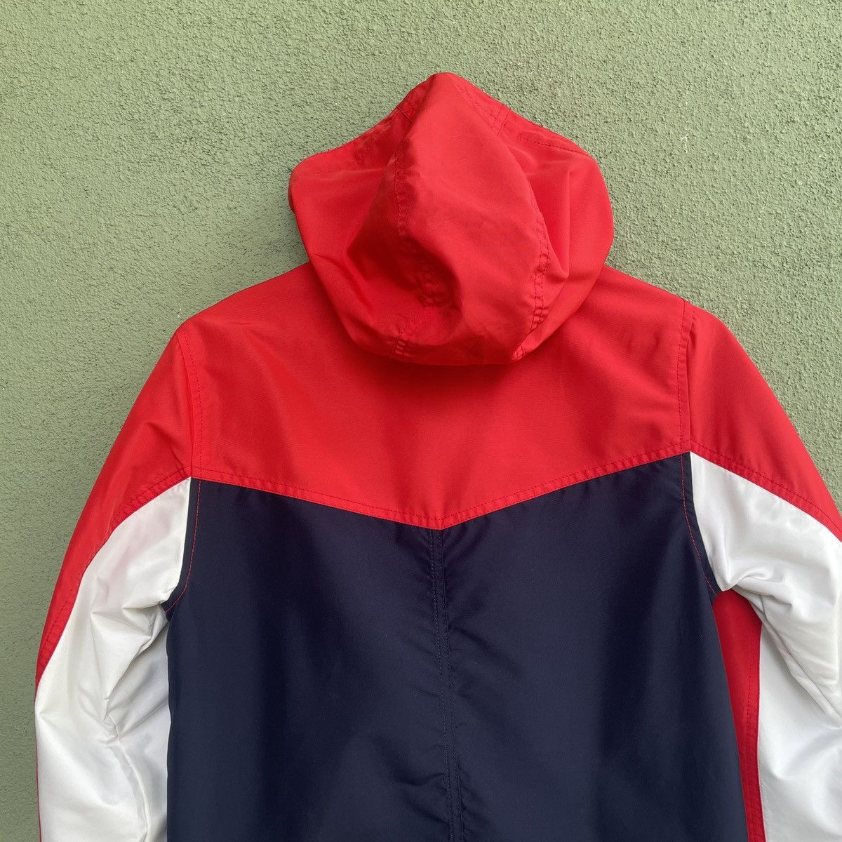Tommy Hilfiger Vintage Tommy Hilfiger Zipper Ups Hooded Jacket Size US S / EU 44-46 / 1 - 10 Thumbnail