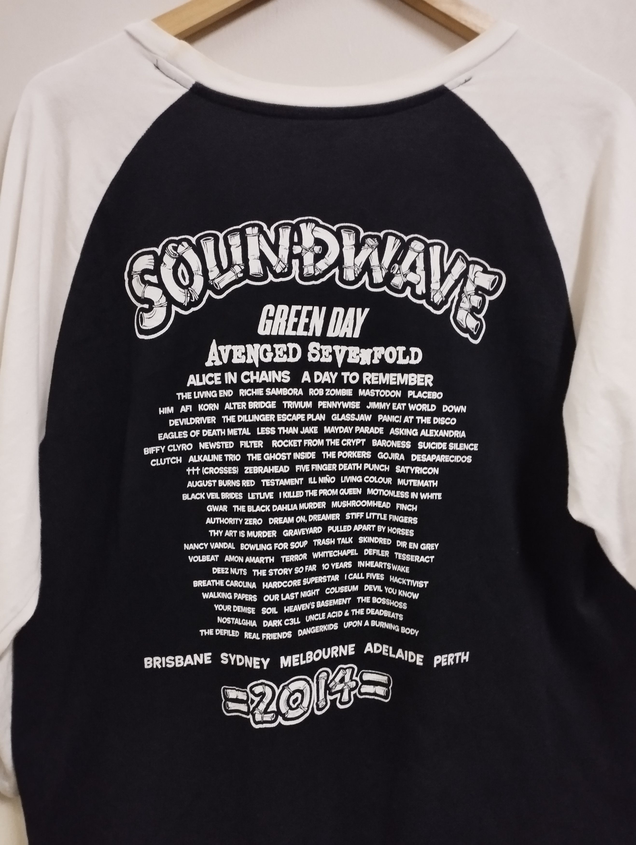 Band Tees Vintage Green Day Alice In Chain SoundWave Concert 2014 Size US L / EU 52-54 / 3 - 3 Thumbnail