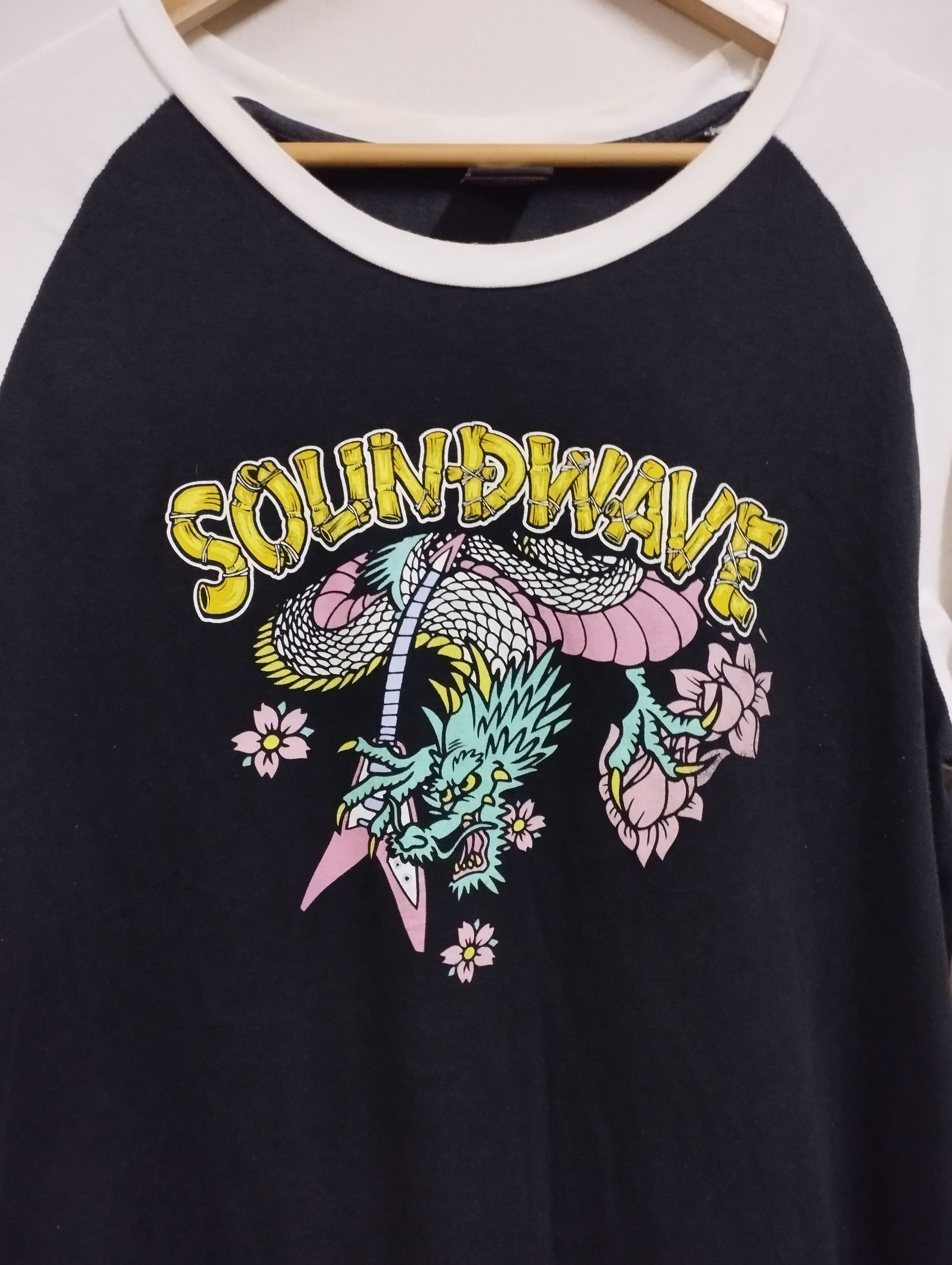 Band Tees Vintage Green Day Alice In Chain SoundWave Concert 2014 Size US L / EU 52-54 / 3 - 4 Thumbnail