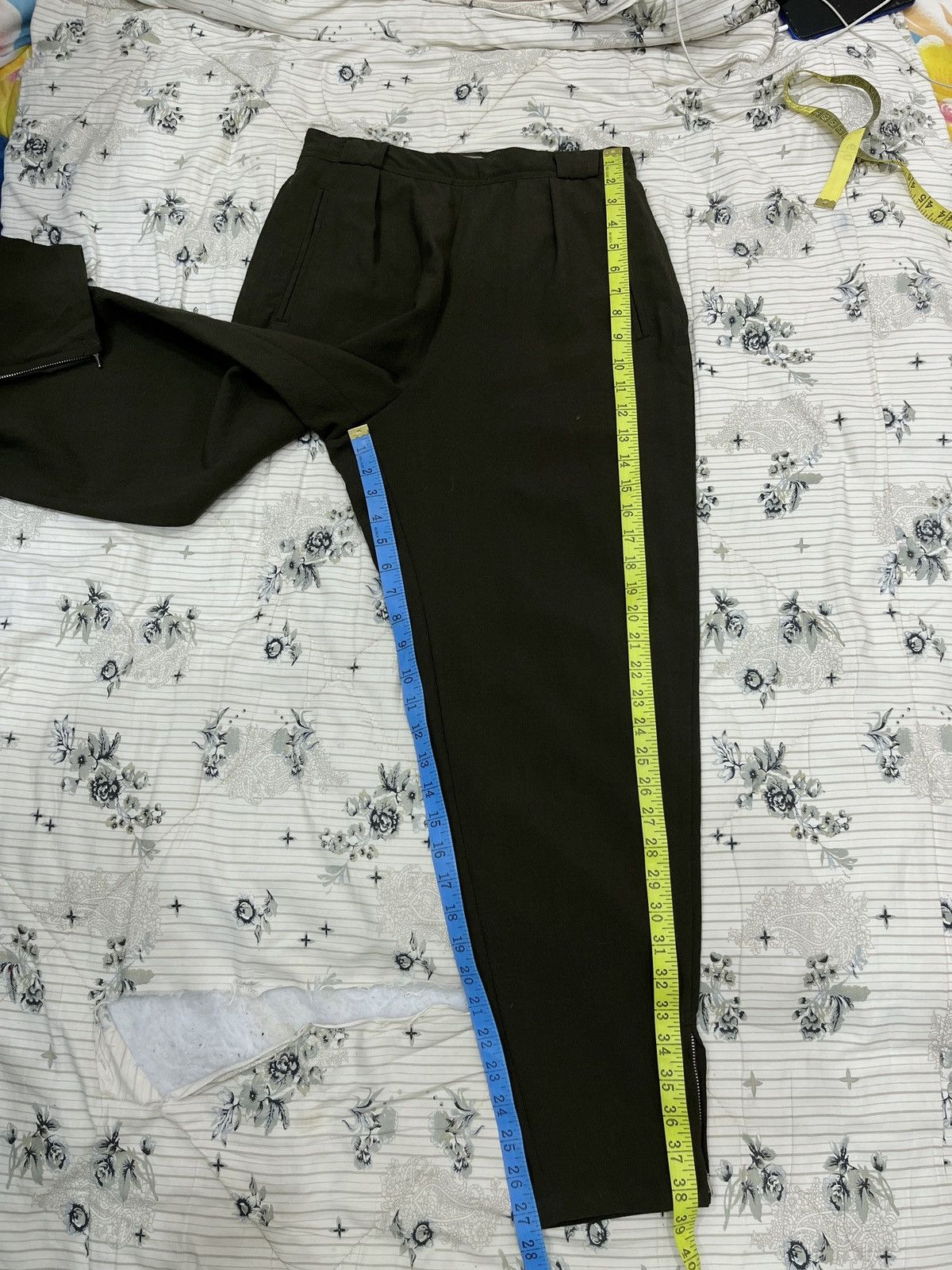 Yohji Yamamoto (Rrr). VINTAGE Y’S FOR MEN WORKSHOP WOOL PANTS Size 27" / US 4 / IT 40 - 13 Thumbnail
