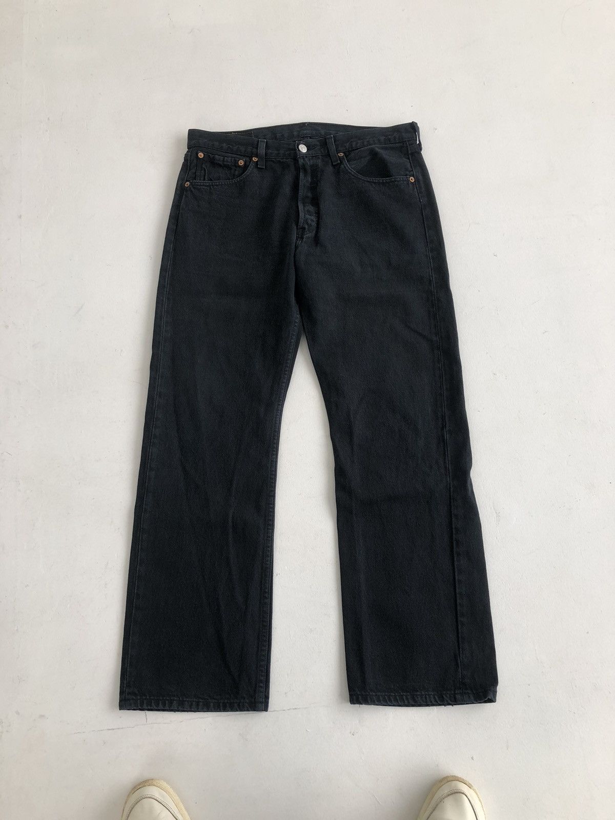 Vintage Levi’s 501 jeans classic fit Y2K wide leg baggy 90s