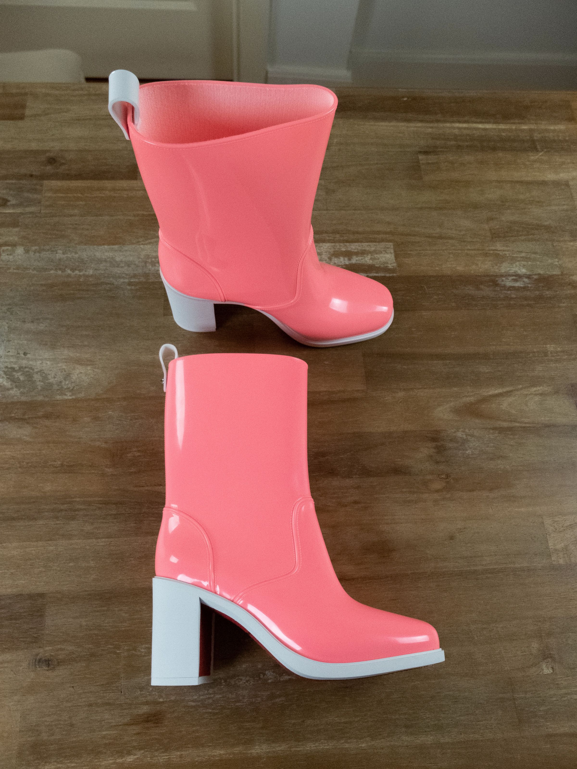 Christian Louboutin CHRISTIAN LOUBOUTIN Loubirain 70 pink PVC rain boots 7 37 Size US 7 / IT 37 - 4 Thumbnail
