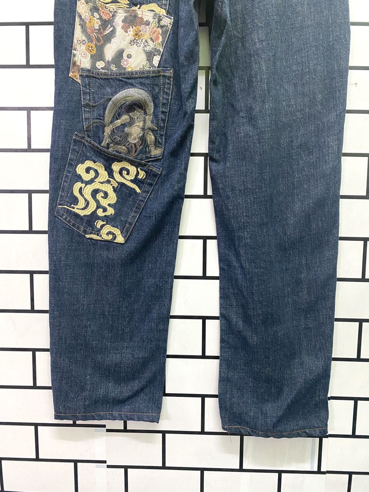 Japanese Brand Vintage KARAKURI TAMASHI MULTI POCKET EMBROIDERED DENIM PANT Size US 35 - 13 Thumbnail