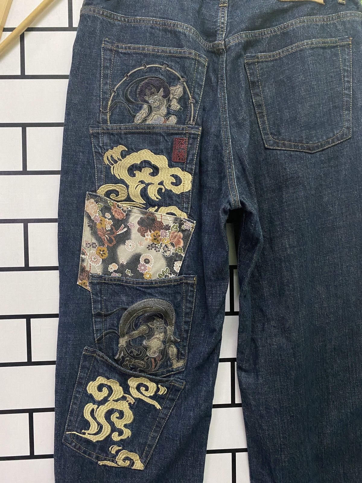 Japanese Brand Vintage KARAKURI TAMASHI MULTI POCKET EMBROIDERED DENIM PANT Size US 35 - 15 Thumbnail
