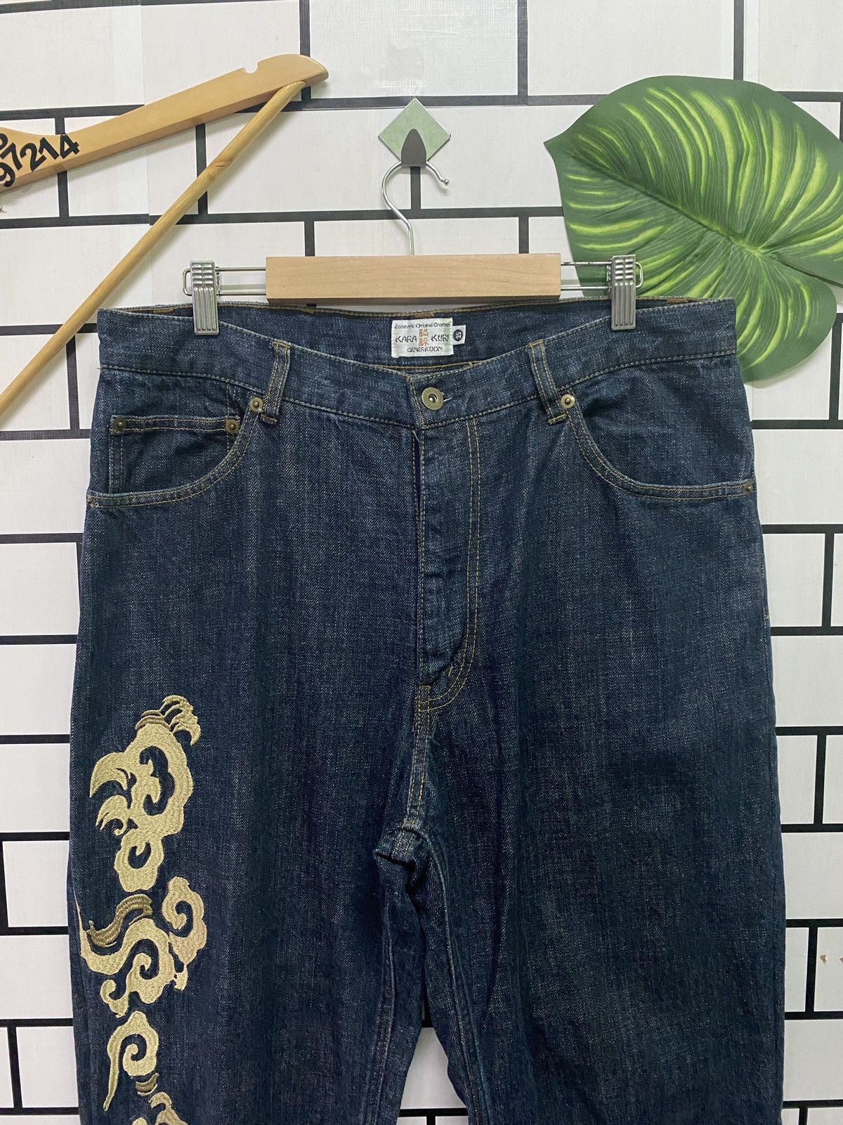 Japanese Brand Vintage KARAKURI TAMASHI MULTI POCKET EMBROIDERED DENIM PANT Size US 35 - 3 Thumbnail