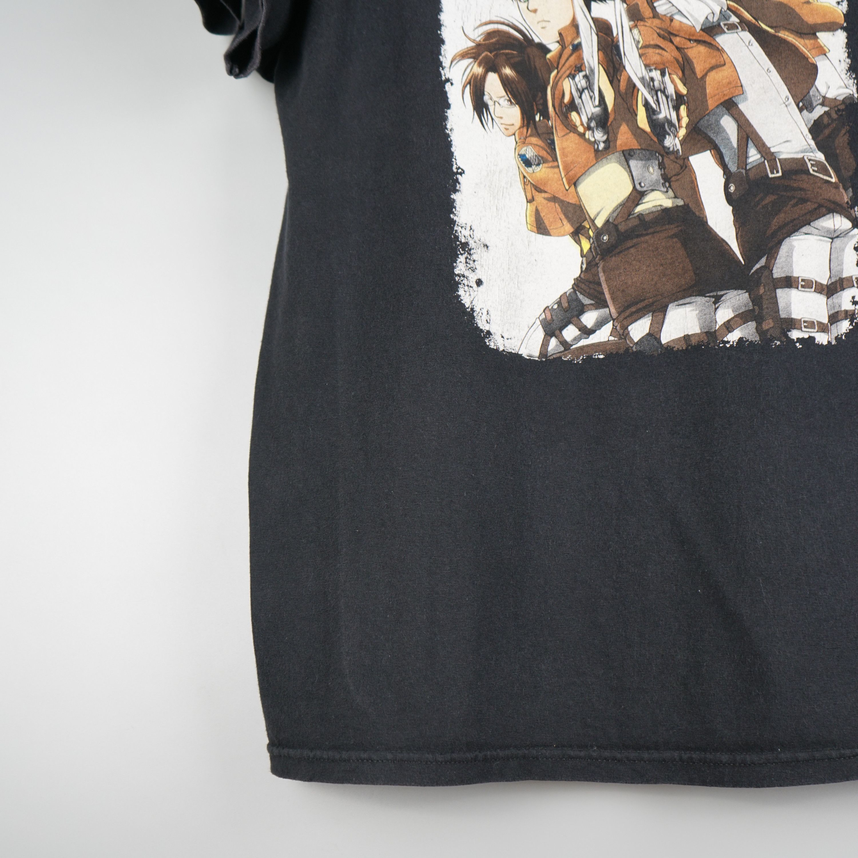 Anime × Cartoon Network × Vintage Attack on Titan t-shirt Size US M / EU 48-50 / 2 - 4 Thumbnail