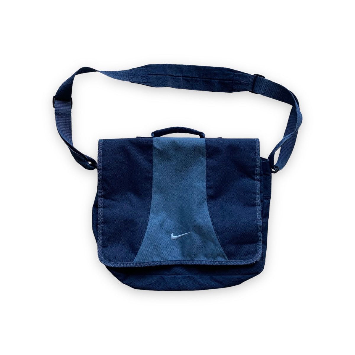Nike Vintage Center Logo Messenger Bag in Blue, Men's