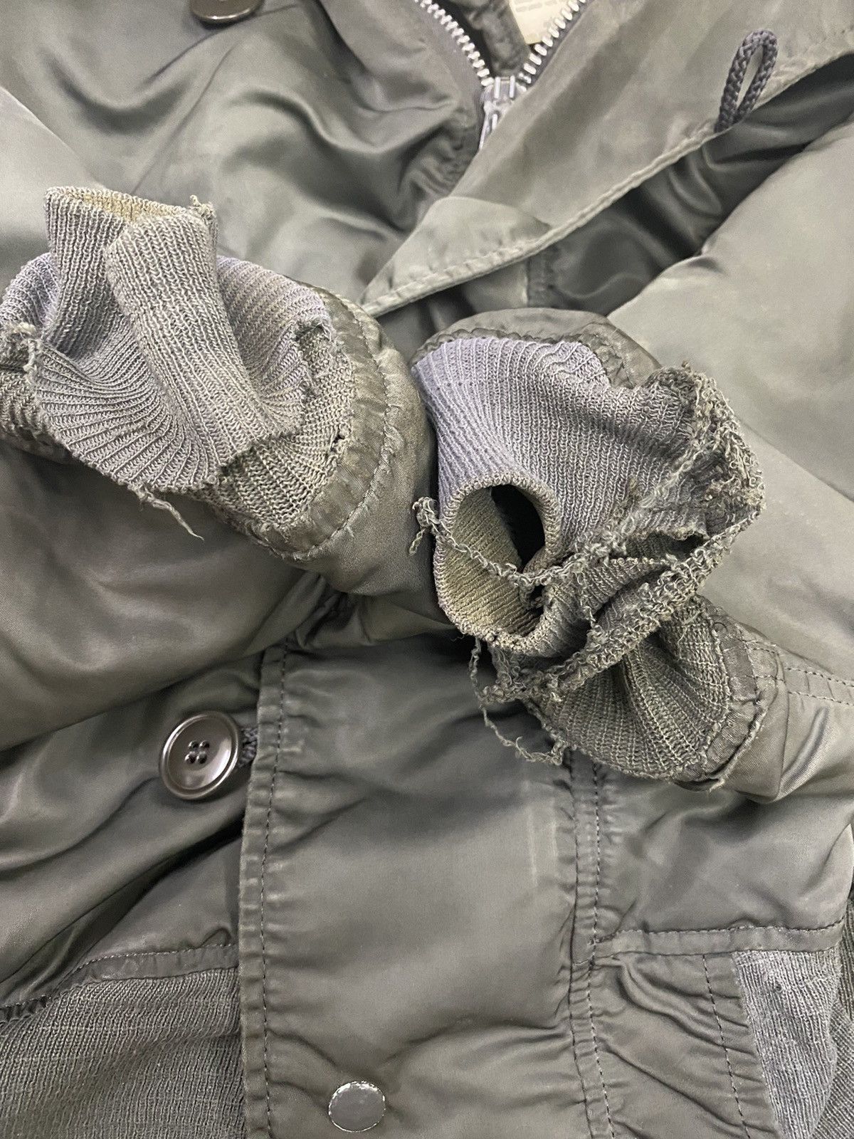 Alpha Industries Vintage Alpha Industries Flying Man Bomber Fur Hoodie Jacket Size US L / EU 52-54 / 3 - 7 Thumbnail
