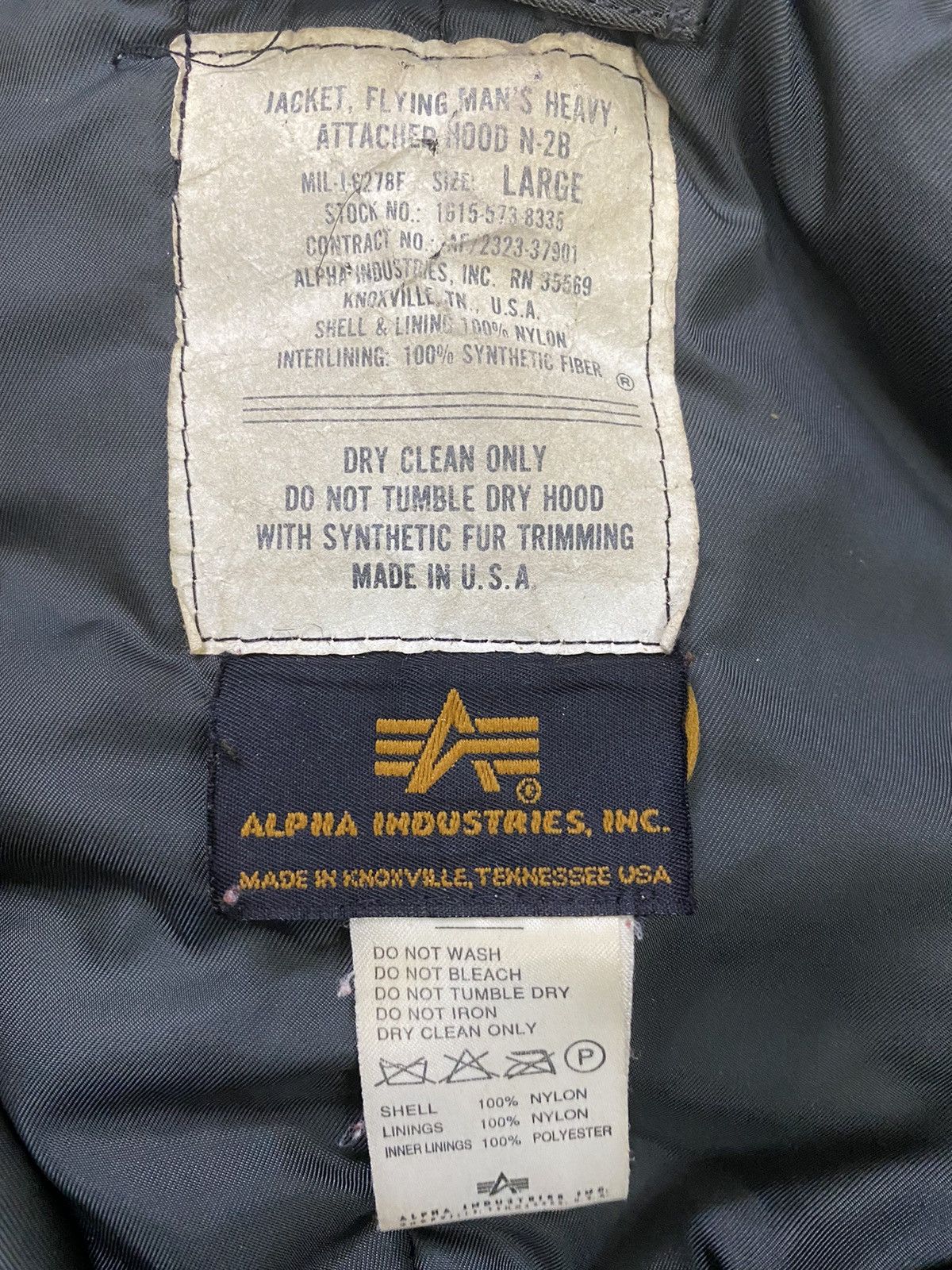 Alpha Industries Vintage Alpha Industries Flying Man Bomber Fur Hoodie Jacket Size US L / EU 52-54 / 3 - 9 Thumbnail