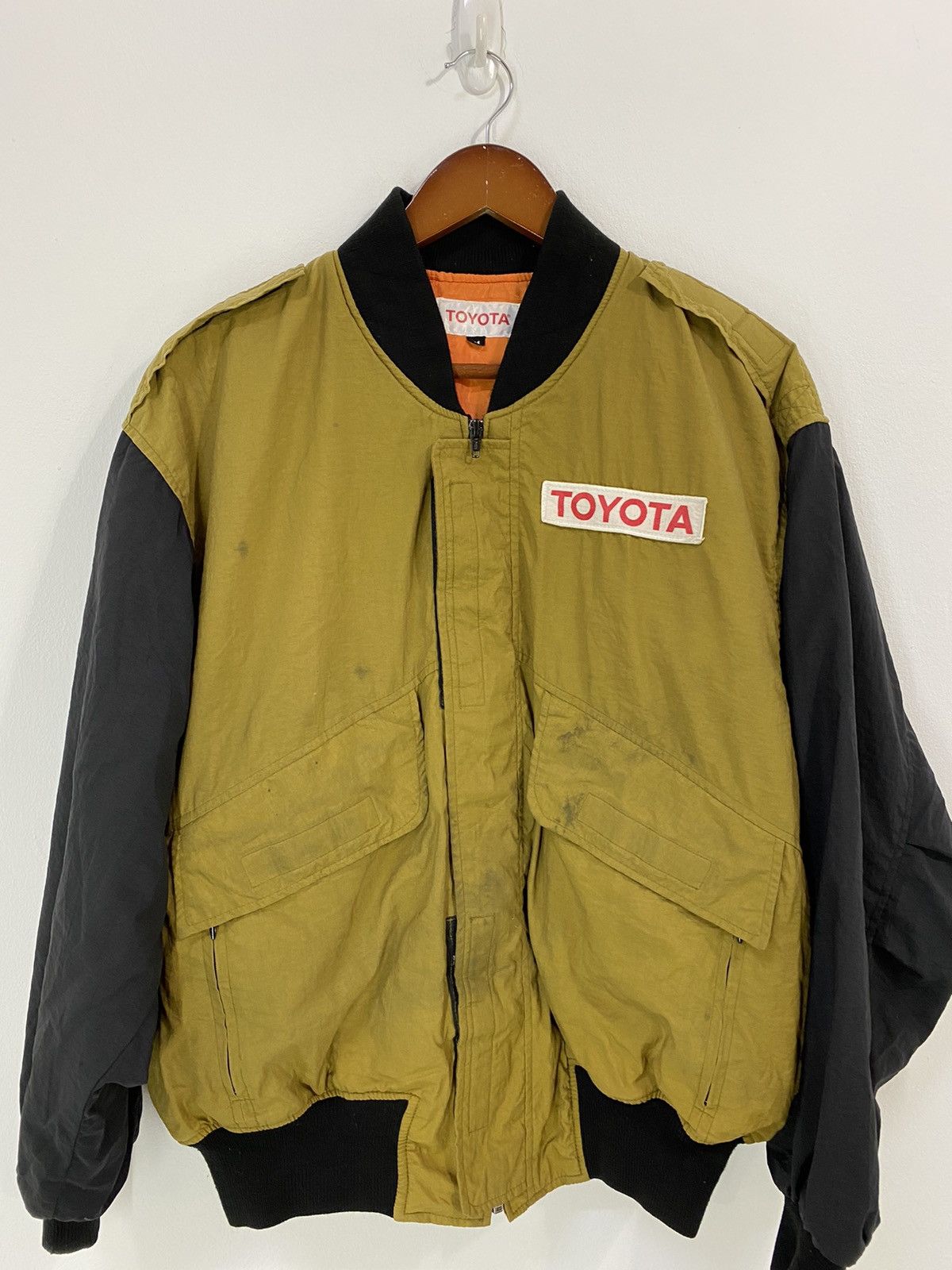Sports Specialties Vintage Toyota Bomber Jacket Two Tone Colour Size US M / EU 48-50 / 2 - 4 Thumbnail