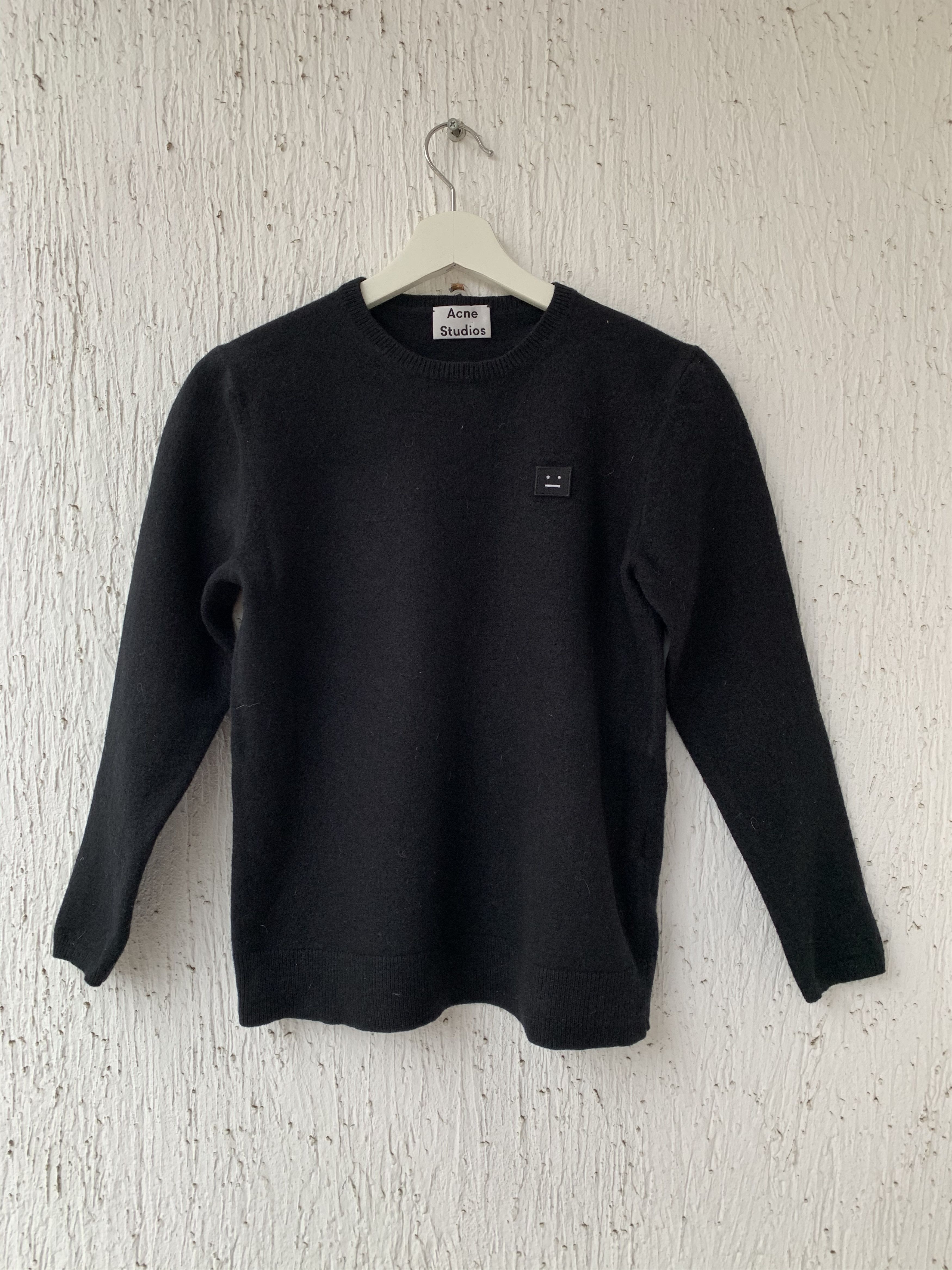 Acne Studios 'dasher' face patch wool sweater Size US S / EU 44-46 / 1 - 1 Thumbnail