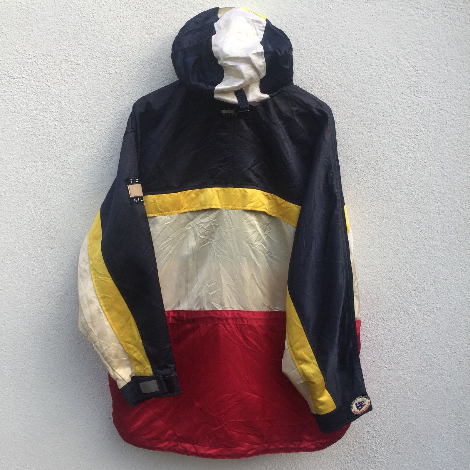 Tommy Hilfiger Vintage 90s Tommy Hilfiger Sailing Gear Jacket Size US L / EU 52-54 / 3 - 9 Thumbnail