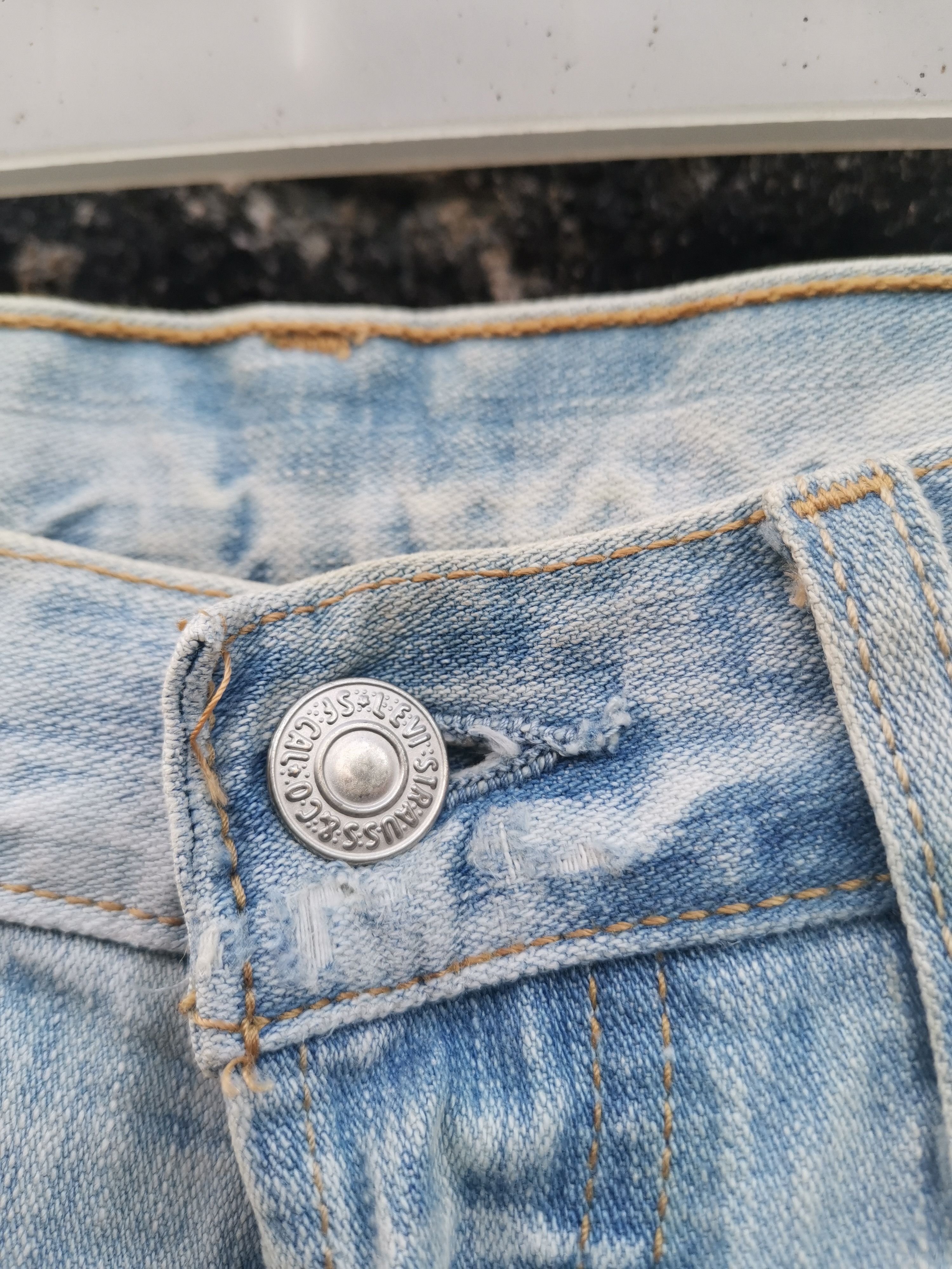 Levi's Vintage 90s Levi's 501 Straight Leg Light Wash Jeans Size US 33 - 6 Thumbnail