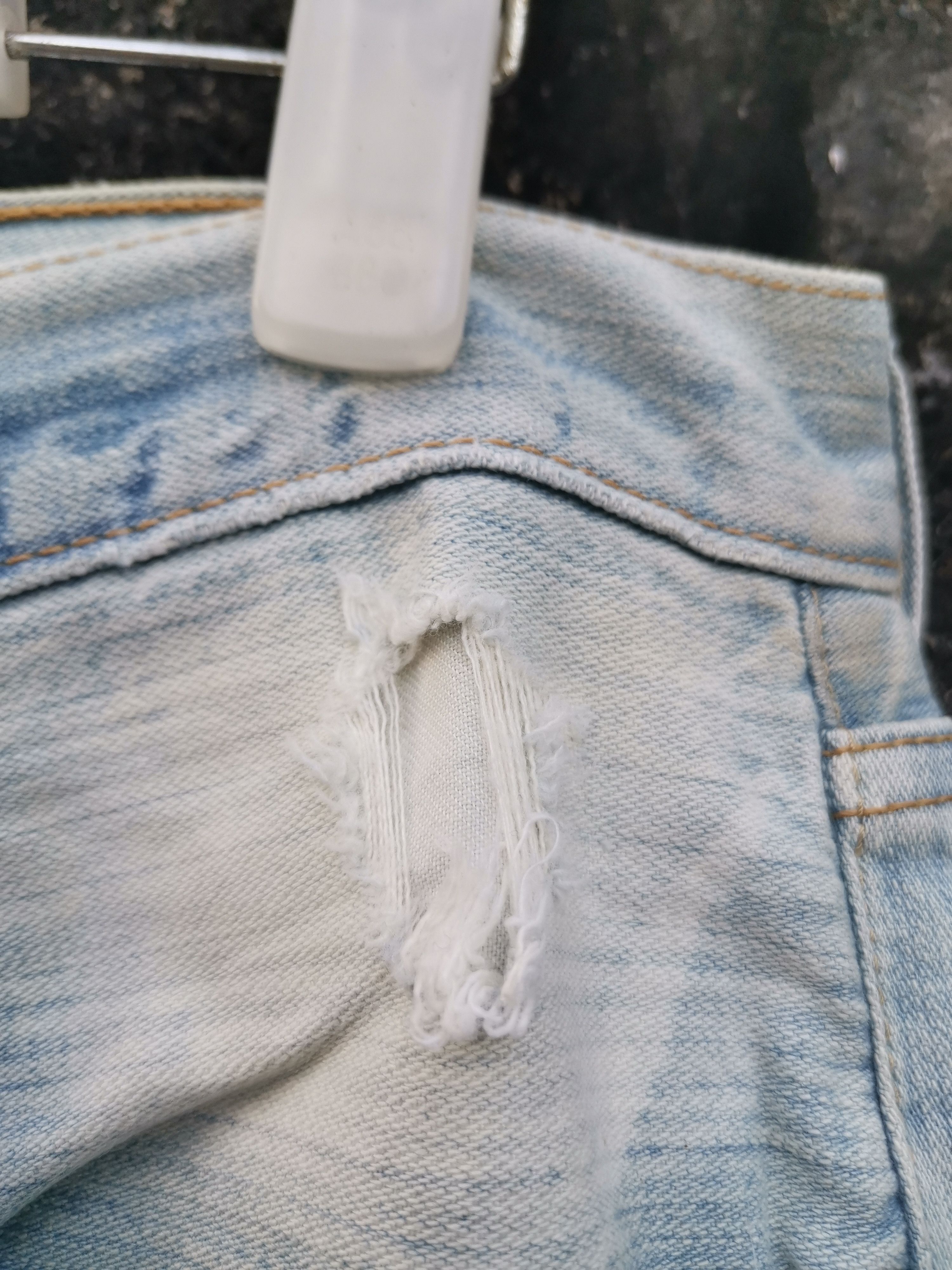 Levi's Vintage 90s Levi's 501 Straight Leg Light Wash Jeans Size US 33 - 8 Thumbnail