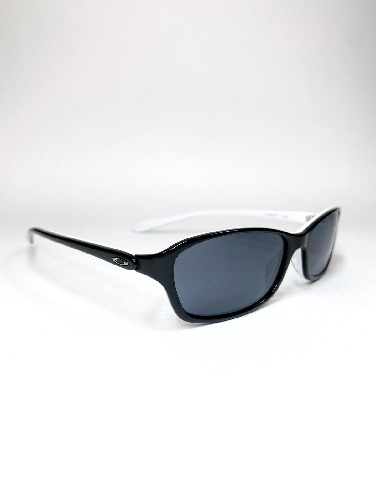 Oakley × Vintage Silver Logo O Vintage Oakley Sunglasses Size ONE SIZE - 3 Thumbnail