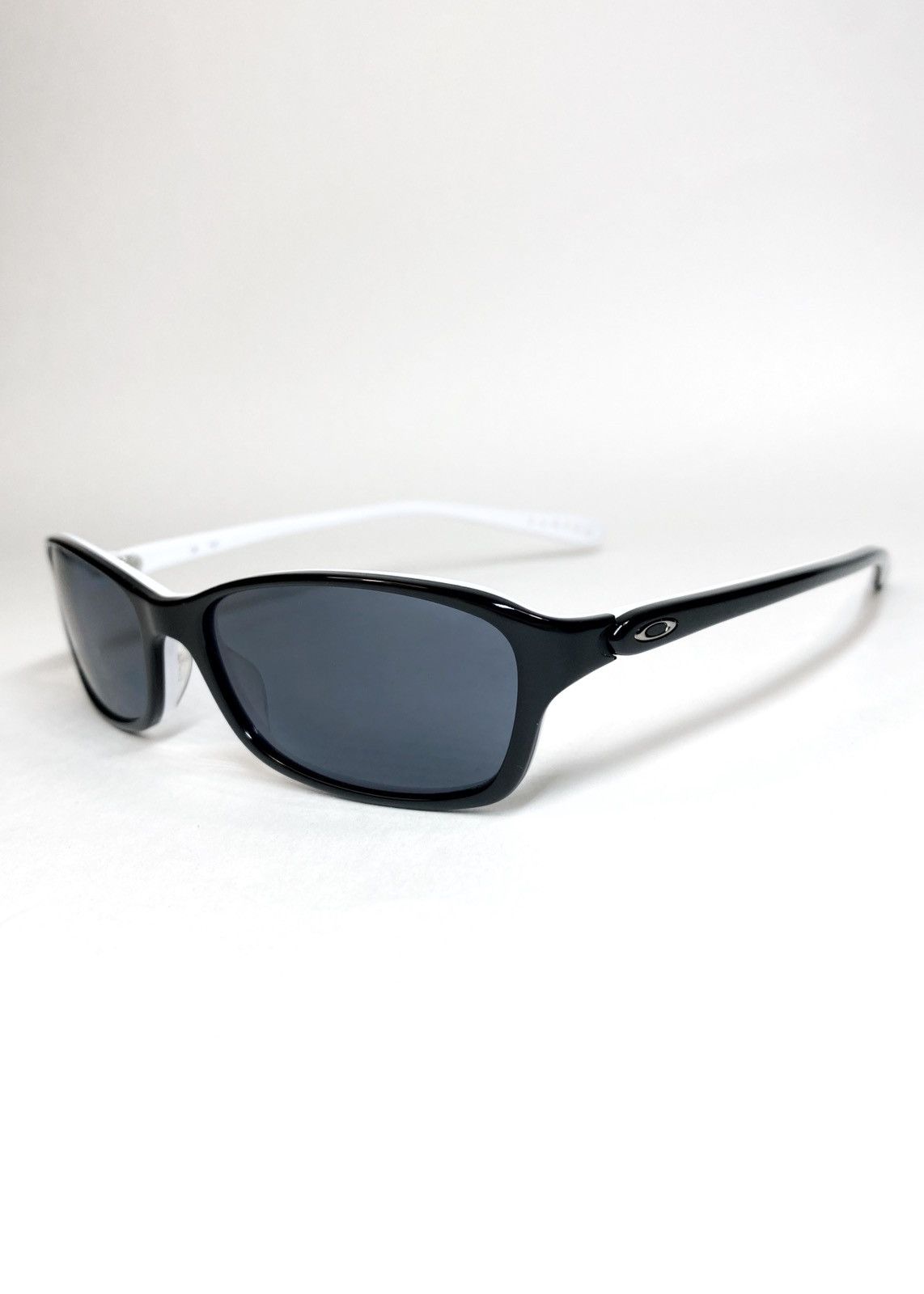 Silver Logo O Vintage Oakley Sunglasses