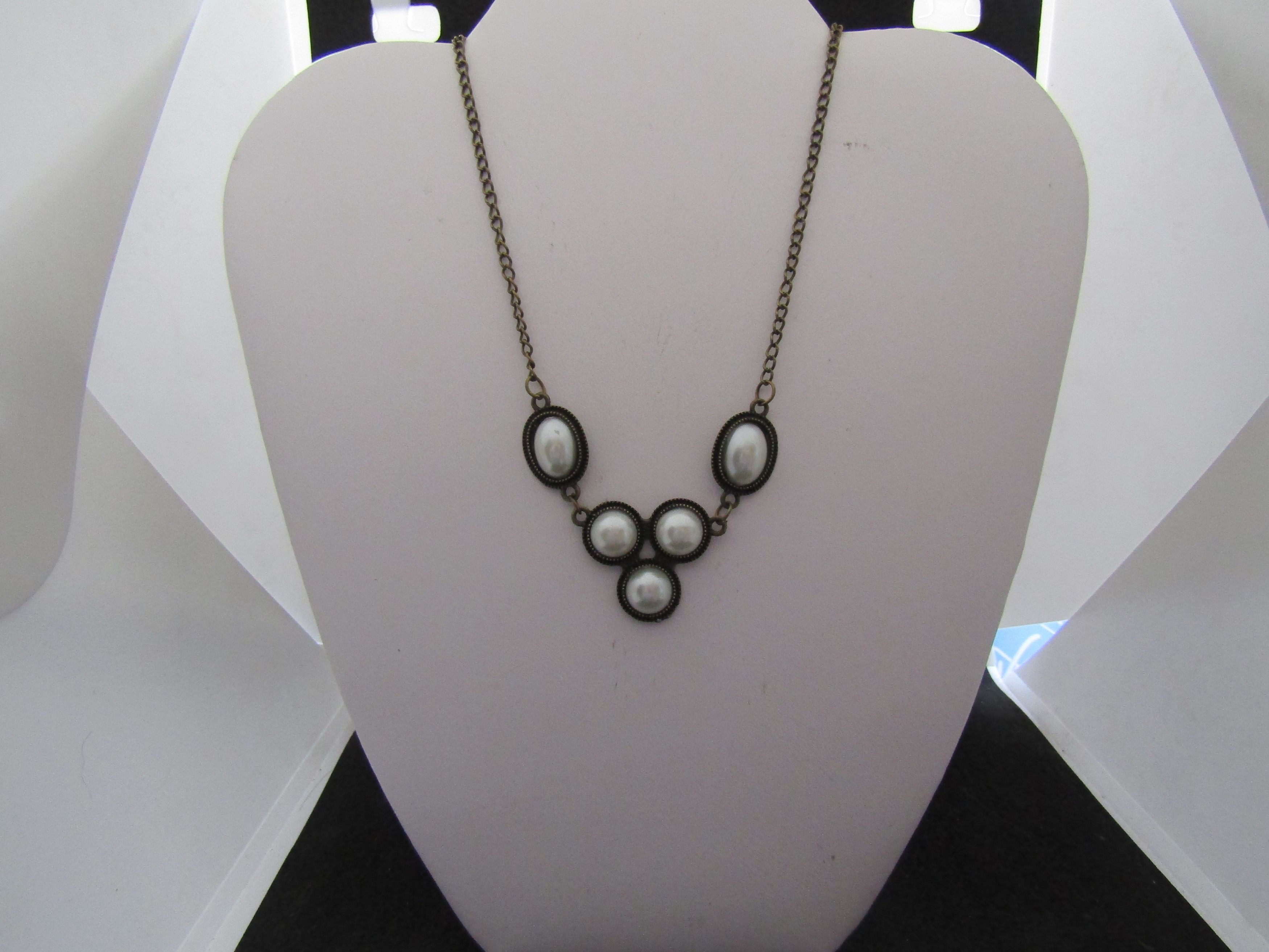 Handmade White Beads Bronze Chain Necklace Size ONE SIZE - 1 Thumbnail