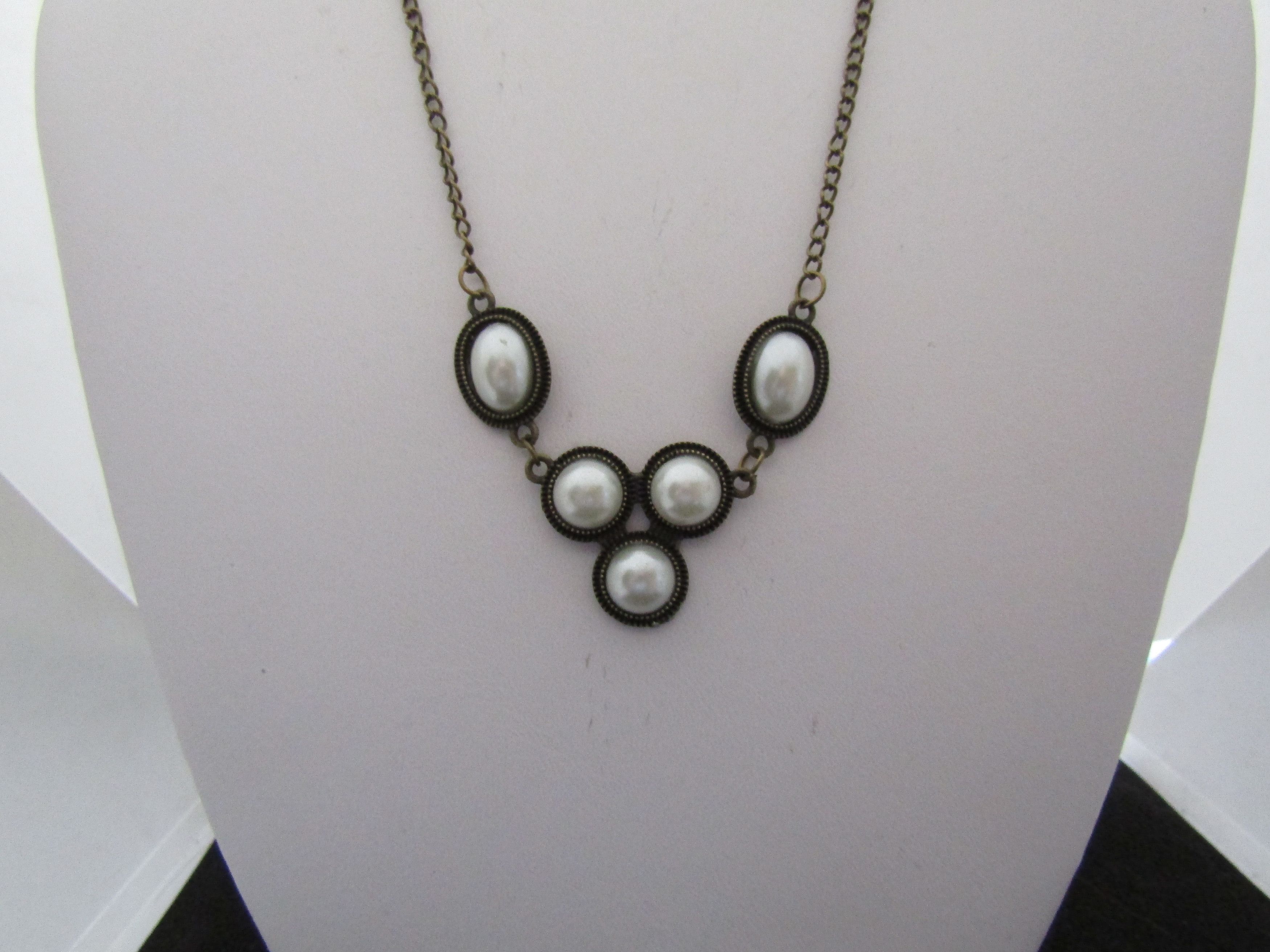 Handmade White Beads Bronze Chain Necklace Size ONE SIZE - 3 Thumbnail