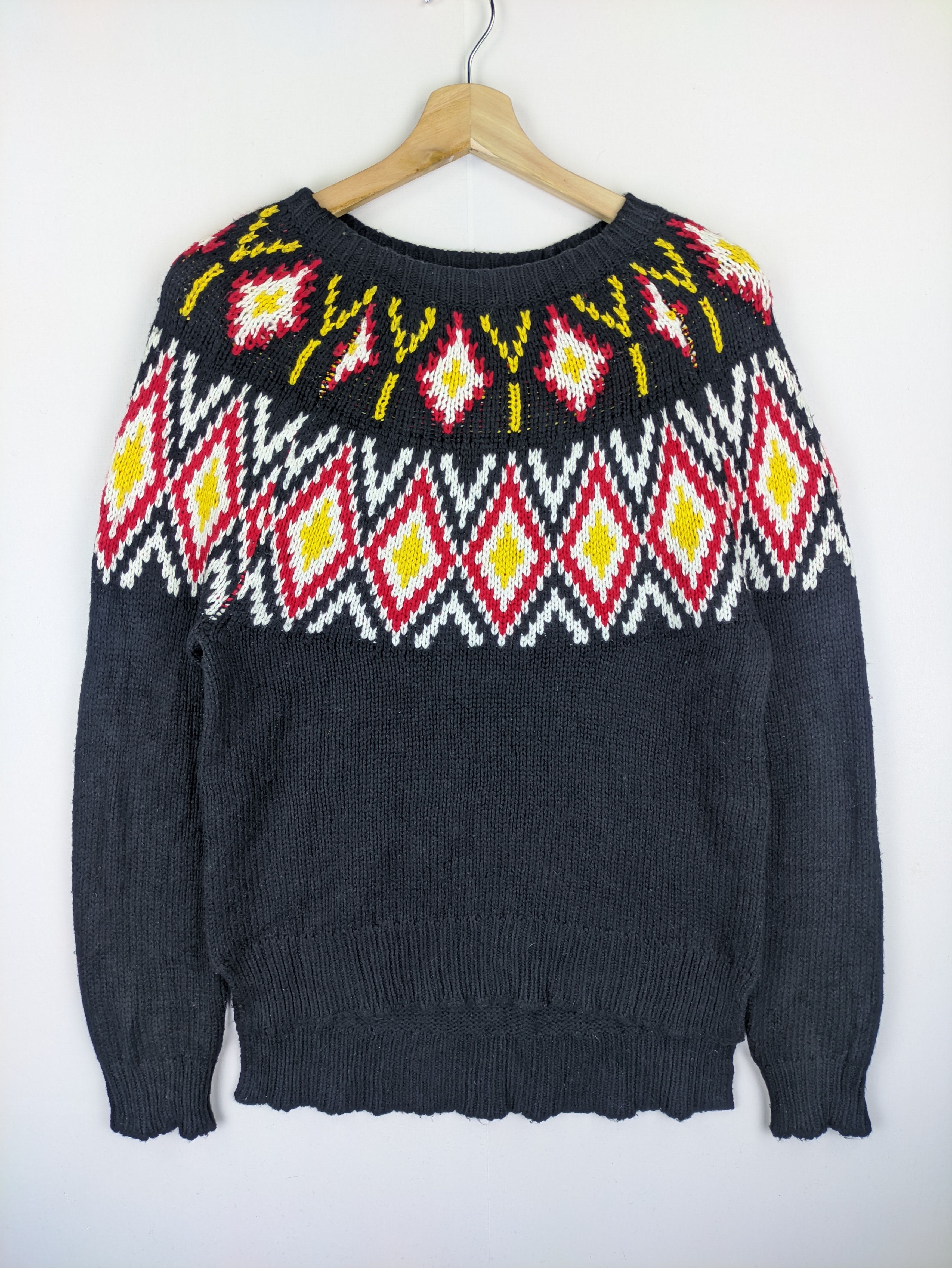Japanese Brand Steals🔥Knit Sweater Native Patterned by BCBG Maxazria Size M / US 6-8 / IT 42-44 - 2 Thumbnail