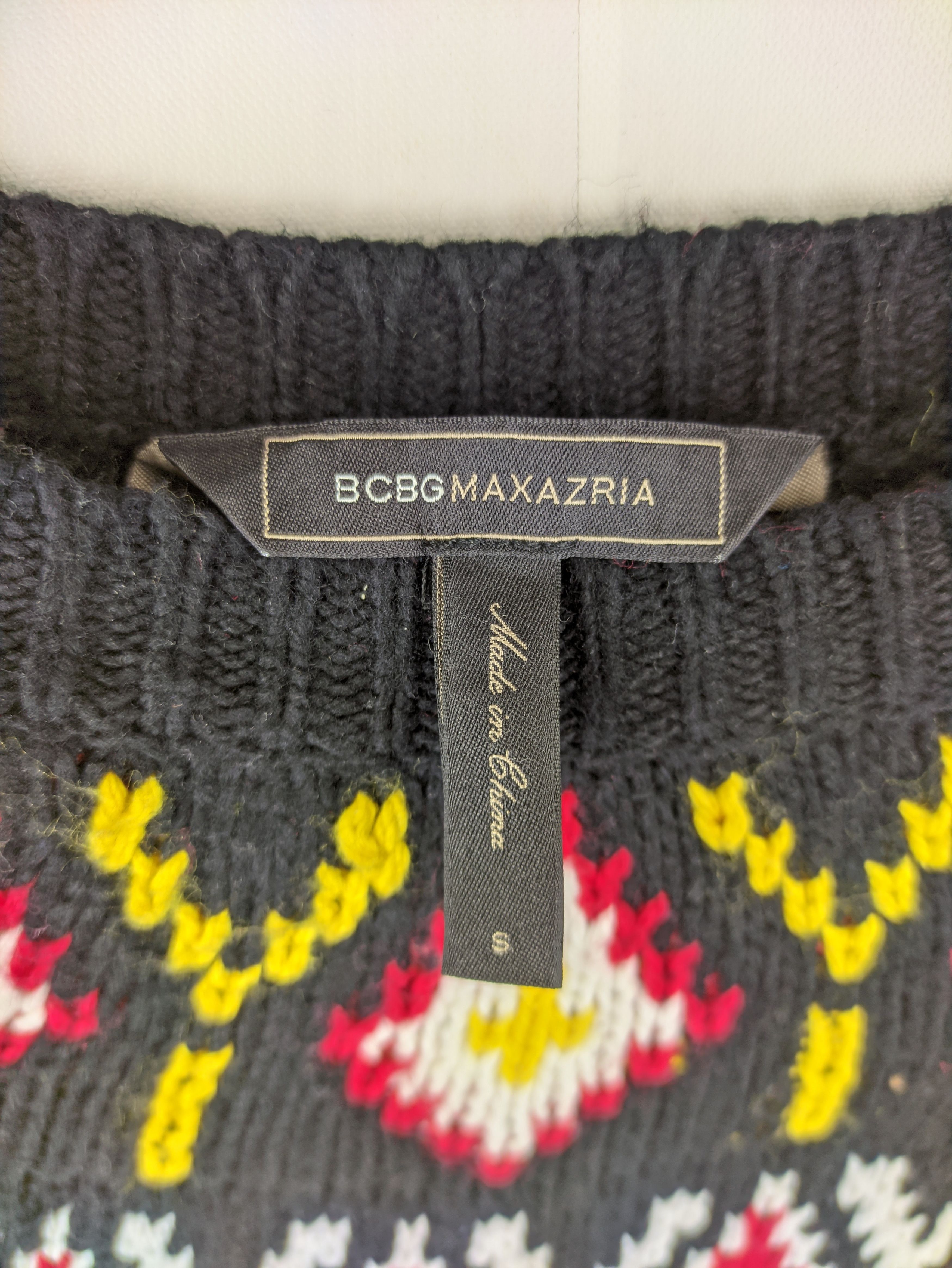 Japanese Brand Steals🔥Knit Sweater Native Patterned by BCBG Maxazria Size M / US 6-8 / IT 42-44 - 3 Thumbnail