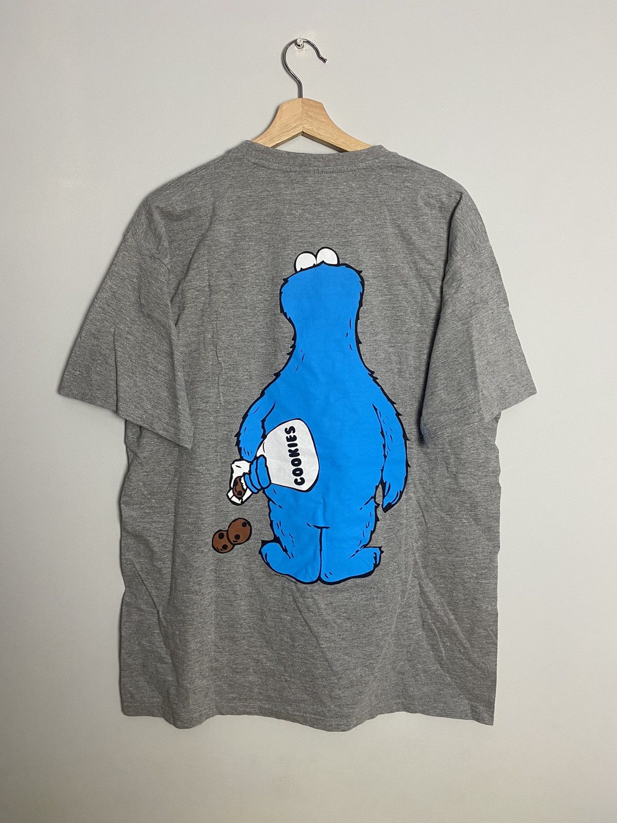 Cartoon Network Vintage 2009 Sesame Street Cookie Monster Cartoon Tshirt Size US XL / EU 56 / 4 - 2 Thumbnail
