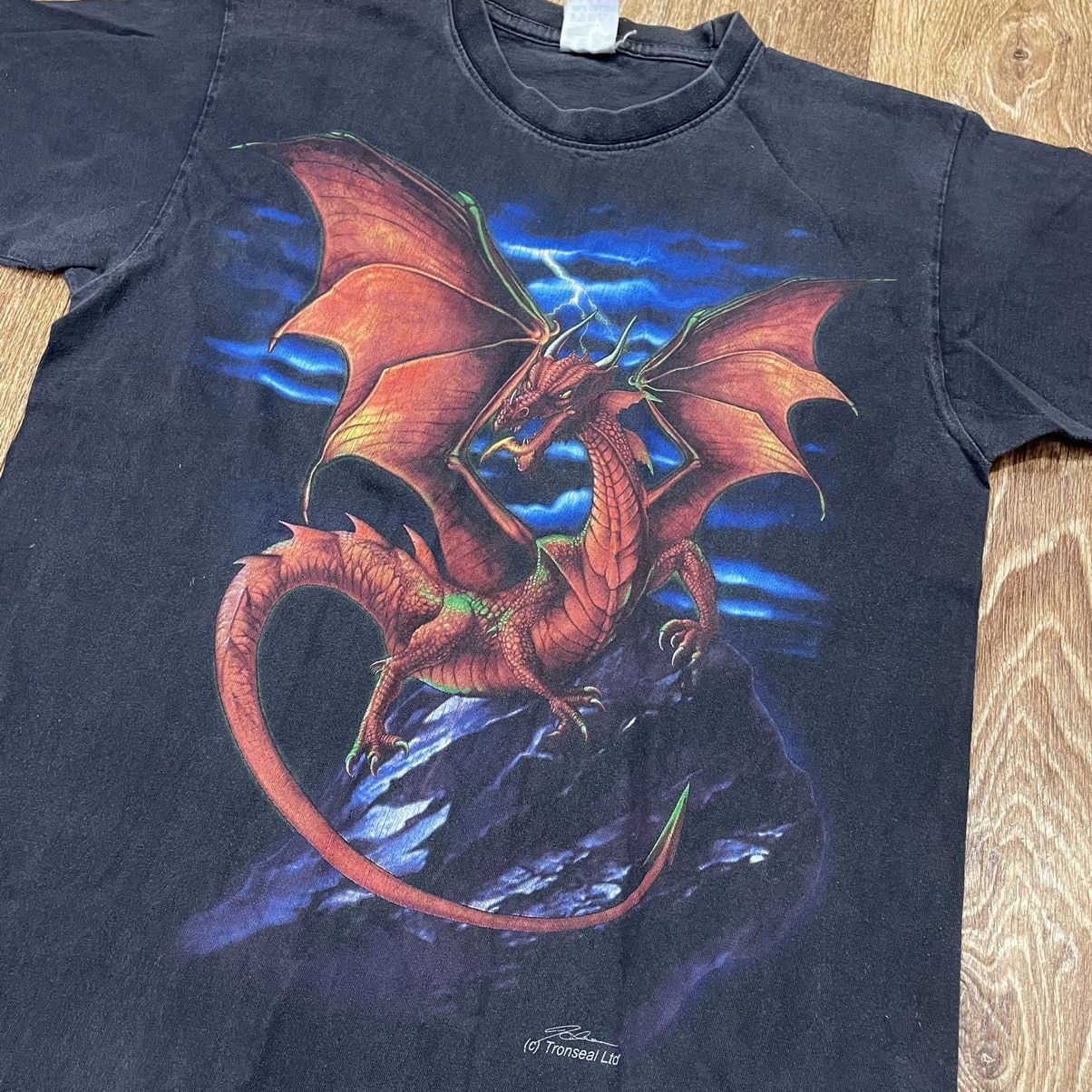 Vintage Vintage 90s Dragon Graphic Tee Sun Faded Streetwear Baggy M Size US M / EU 48-50 / 2 - 4 Thumbnail