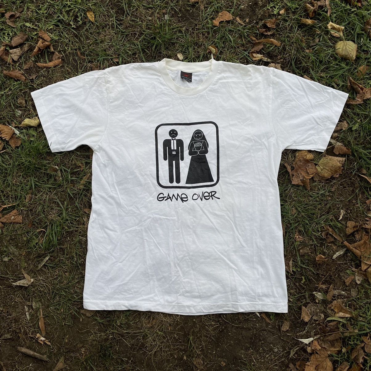 Vintage Vintage Y2K Game Over Graphic Tee Sun Faded Humor Streetwear Size US L / EU 52-54 / 3 - 1 Thumbnail