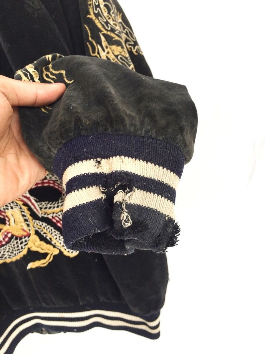 Tailor Toyo RARE🔥80s 🇯🇵 Yokosuka 🦅 🐉 Embroider Velvet Sukajan Size US L / EU 52-54 / 3 - 9 Thumbnail