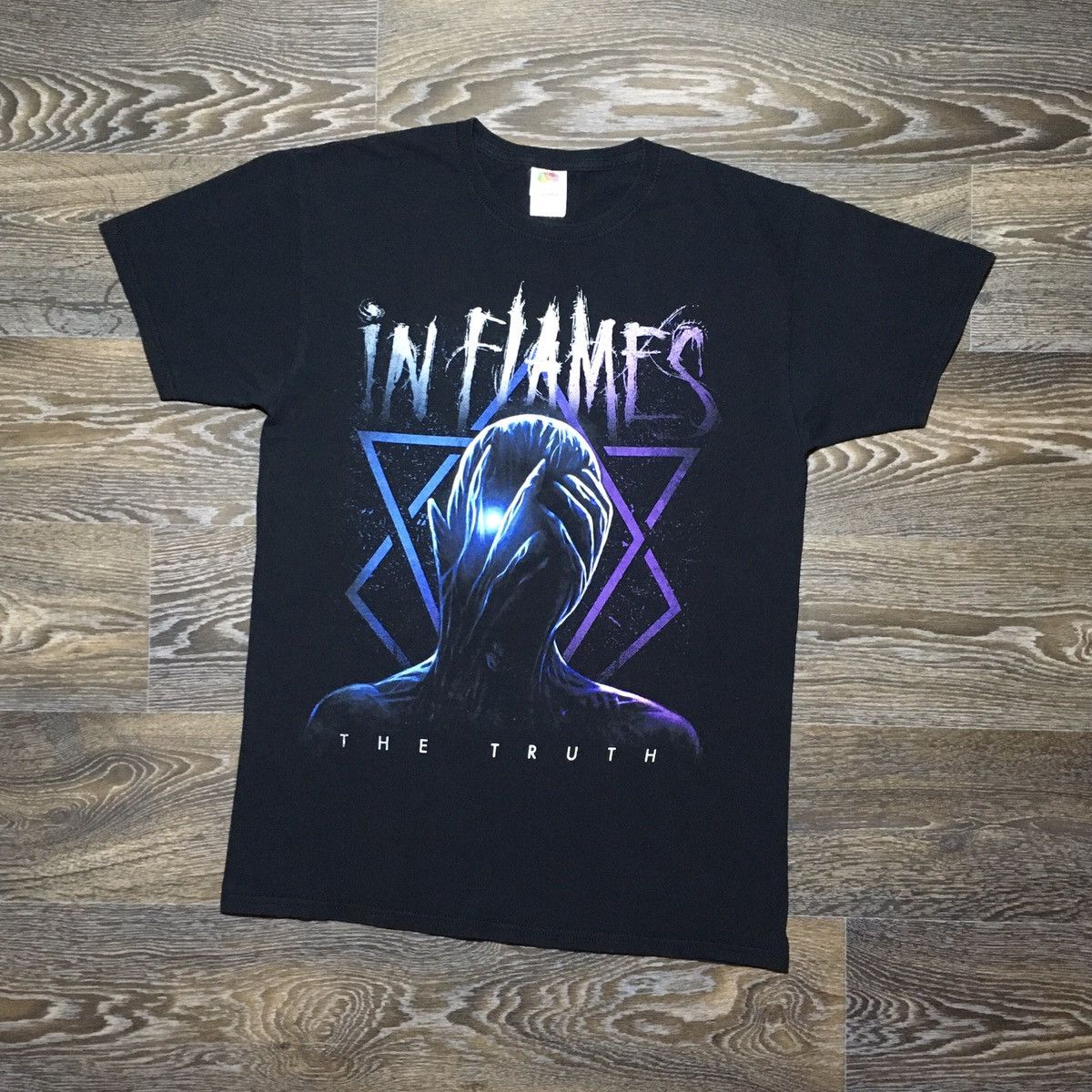 Band Tees IN FLAMES The Truth 2016 Battles Album Graphic Print T-shirt Size US M / EU 48-50 / 2 - 1 Thumbnail