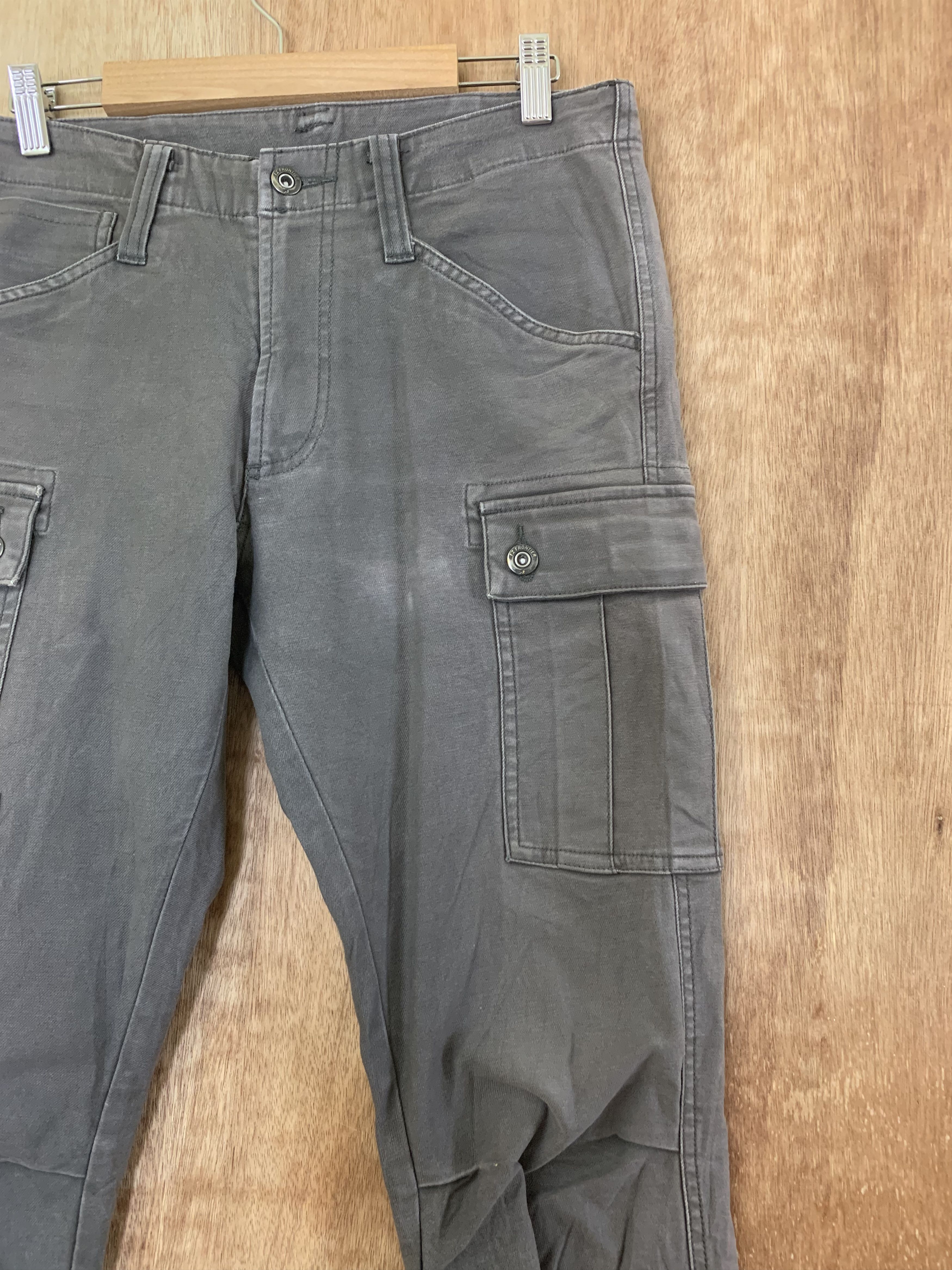 Japanese Brand Cargo Pants Multipocket Double Knee Straight Cut Pants Size US 28 / EU 44 - 7 Thumbnail