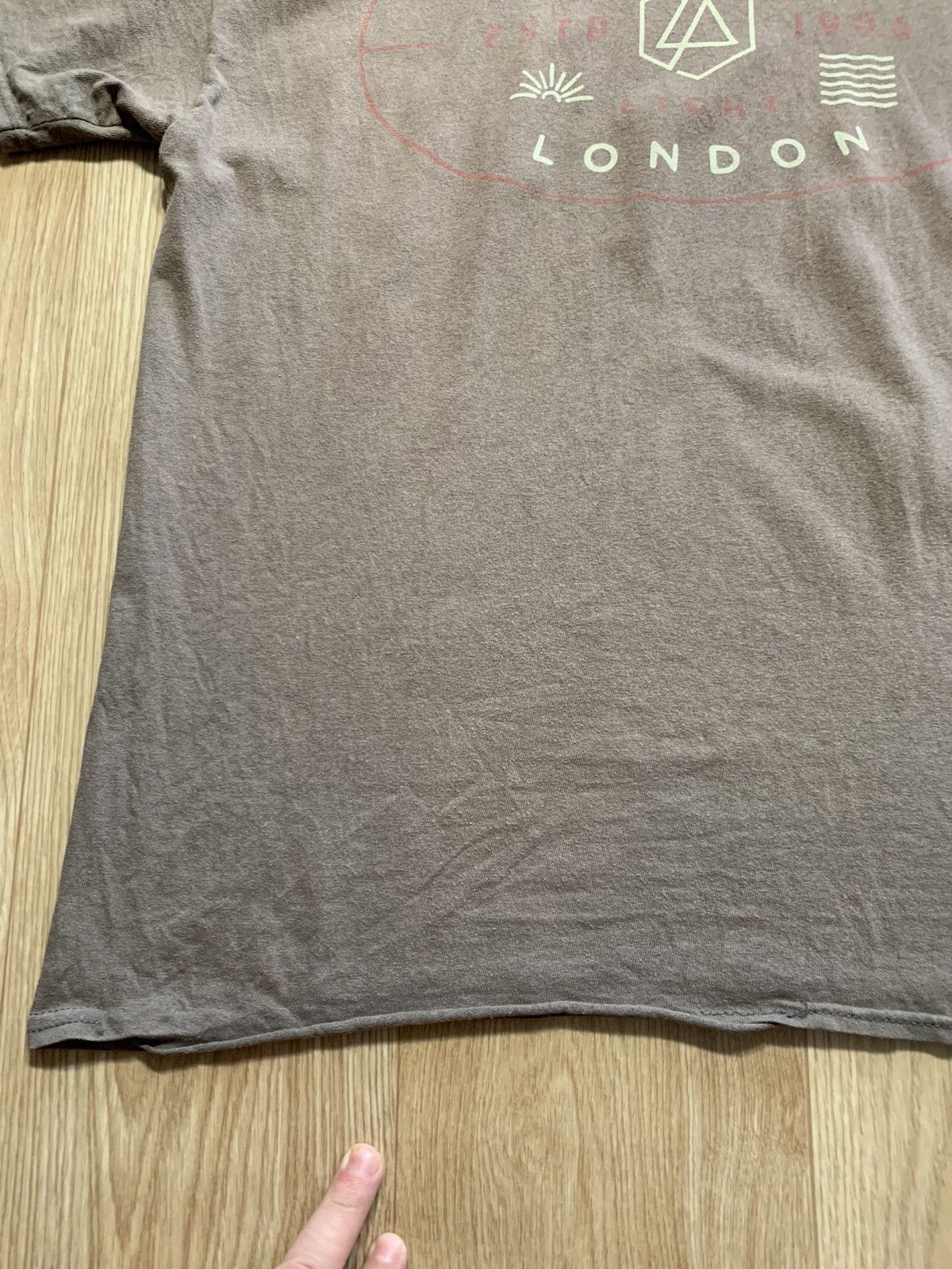 Band Tees Vintage Linkin Park One More Light T-Shirt Size US L / EU 52-54 / 3 - 7 Thumbnail