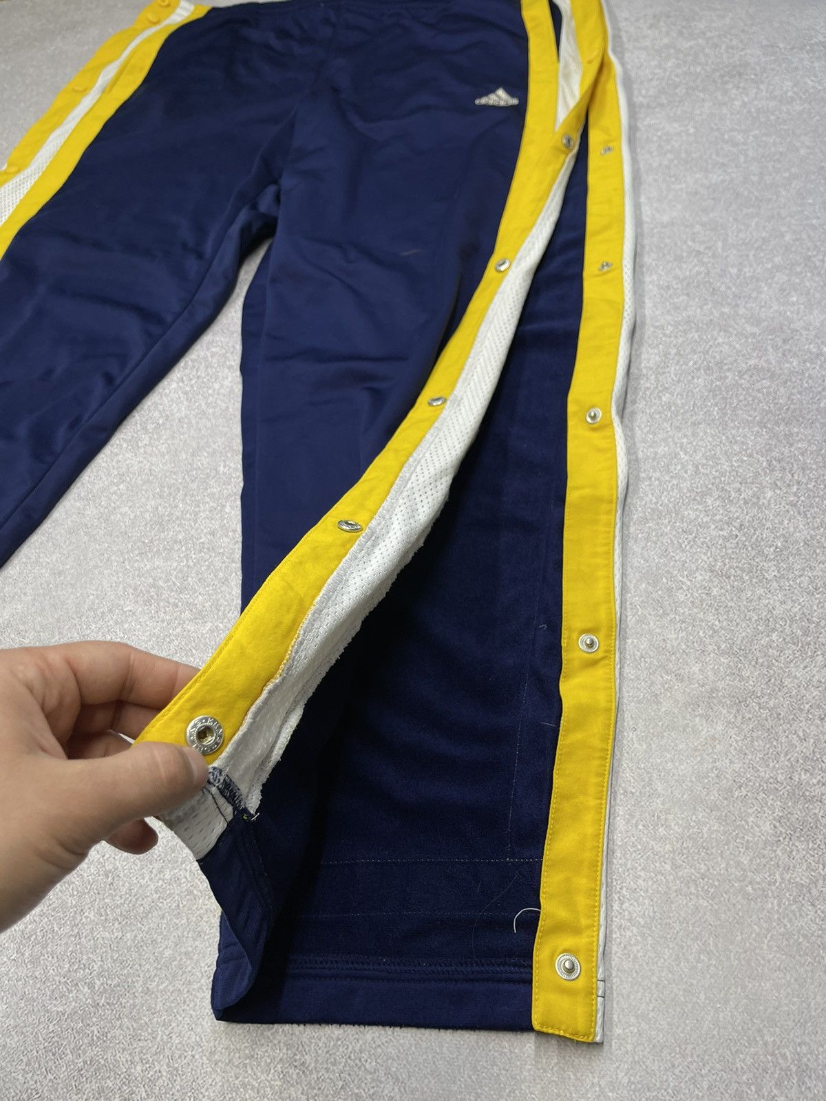 Adidas Vintage Adidas Track Pants On Button Rap Y2K Size US 36 / EU 52 - 6 Thumbnail