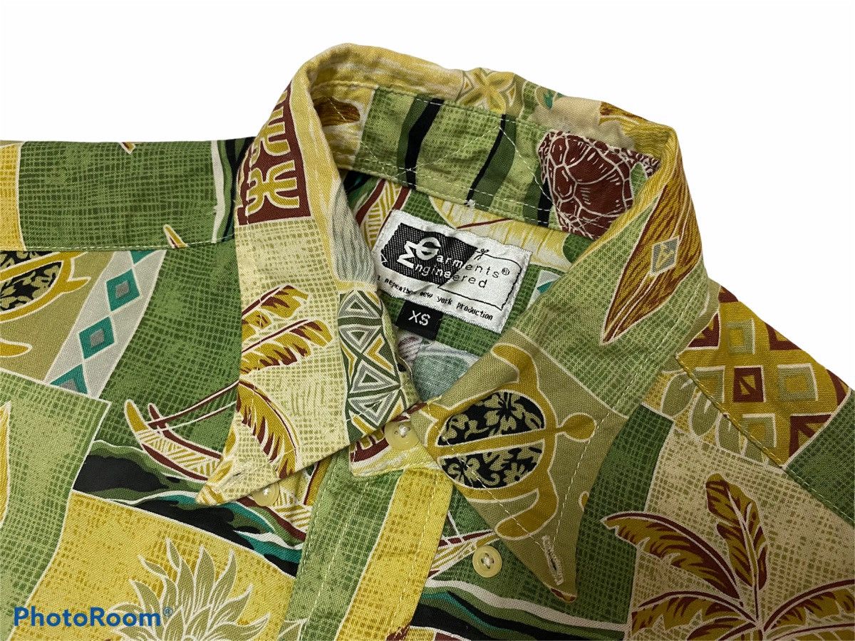 Engineered Garments Vintage Engineered Garments Floral Hawaiian Button Up Shirt Size US S / EU 44-46 / 1 - 7 Thumbnail