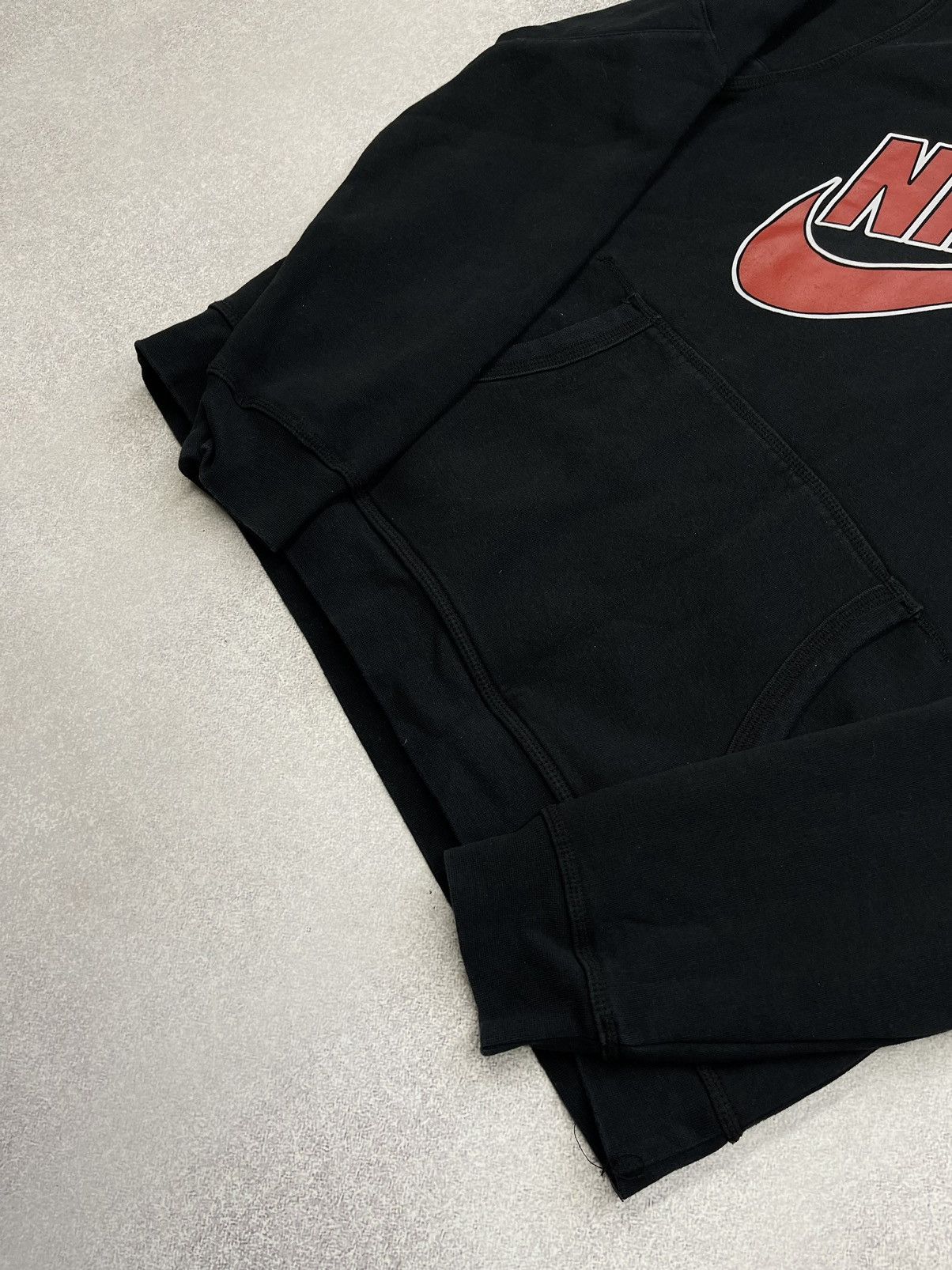 Nike Vintage Nike Air Black Hoodie Drill TN Cargo Y2K Size US L / EU 52-54 / 3 - 4 Thumbnail