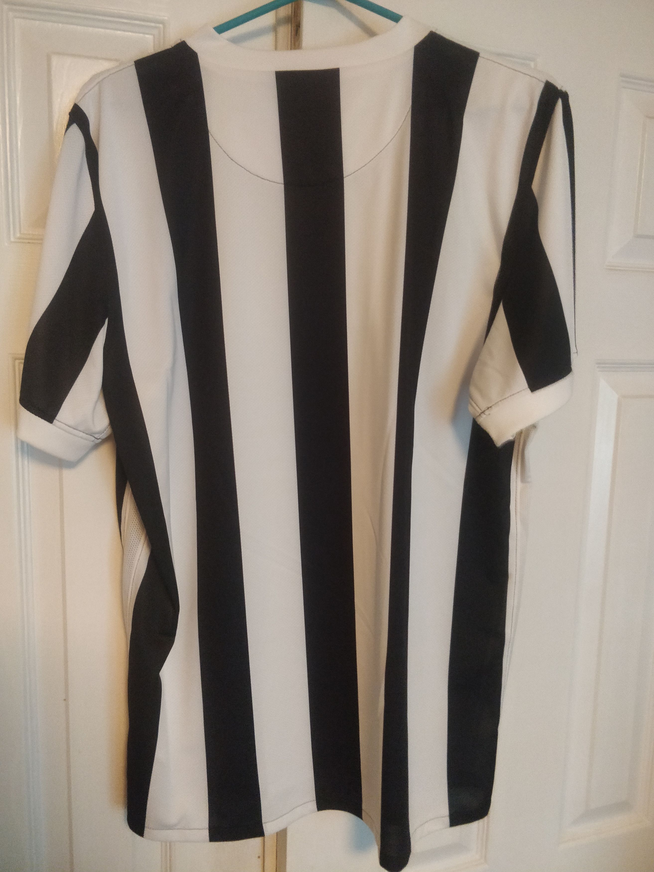 Nike Juventus 2009 Home Jersey Nike Size US L / EU 52-54 / 3 - 4 Thumbnail