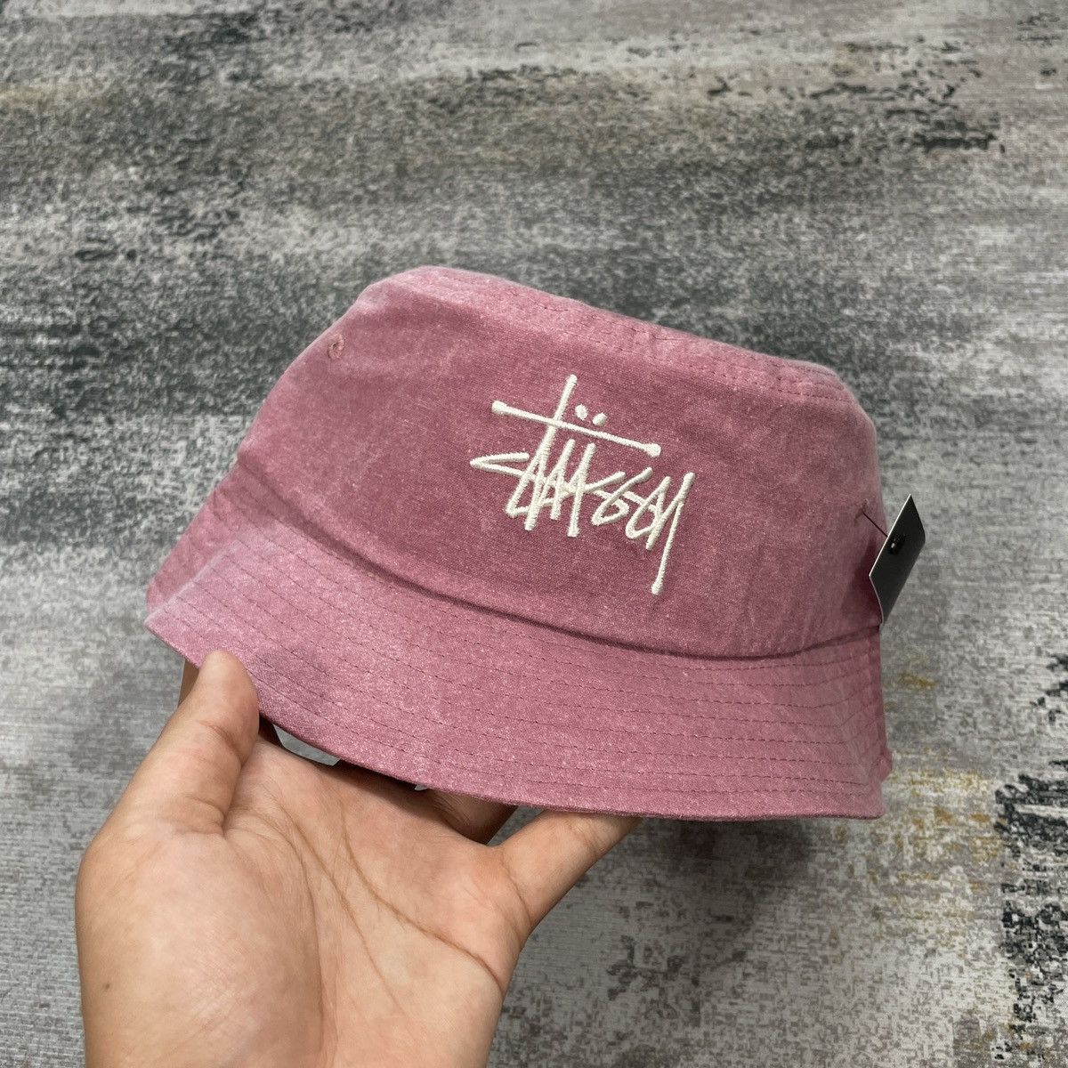 Stussy Stussy Big Logo Stock Bucket Hat // Rose Size ONE SIZE - 2 Thumbnail